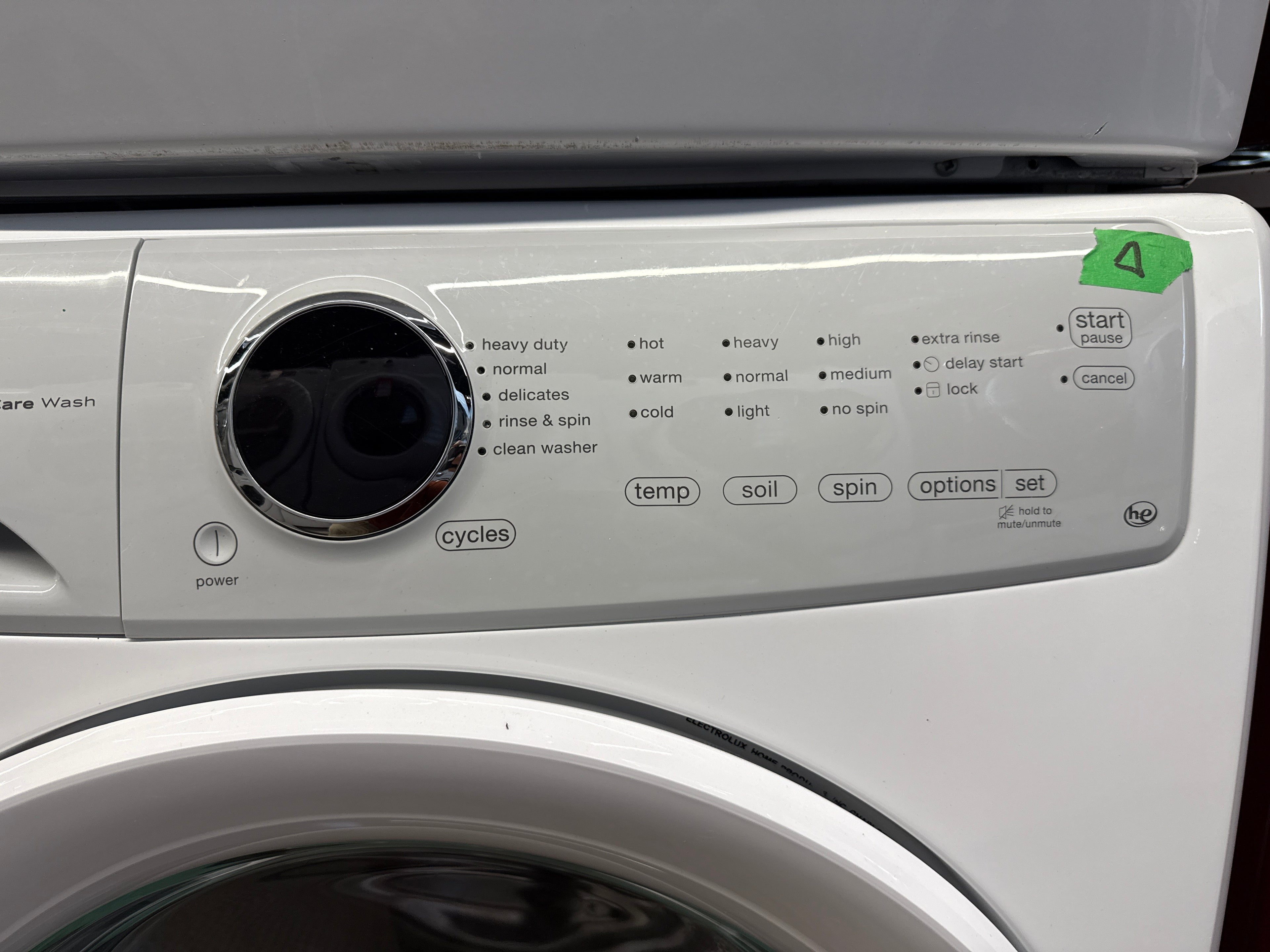 Electrolux 27" Front Load Washer&Dryer Set (EFLW317TIW2 & ELFE733CAW0)