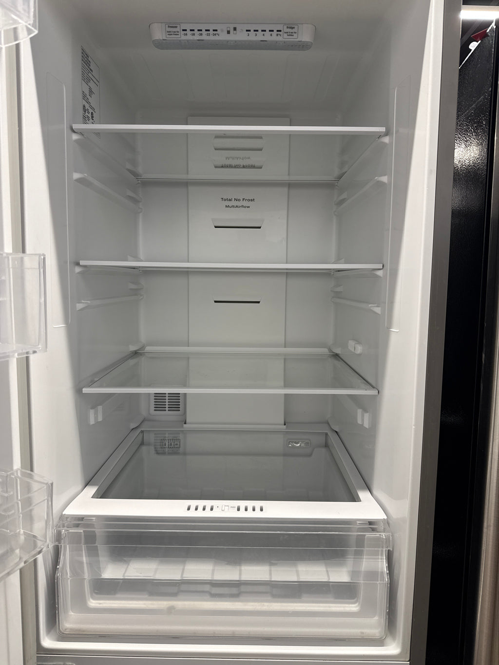 Electrolux 24" Bottom Freezer Refrigerator - EI11BF25QS0