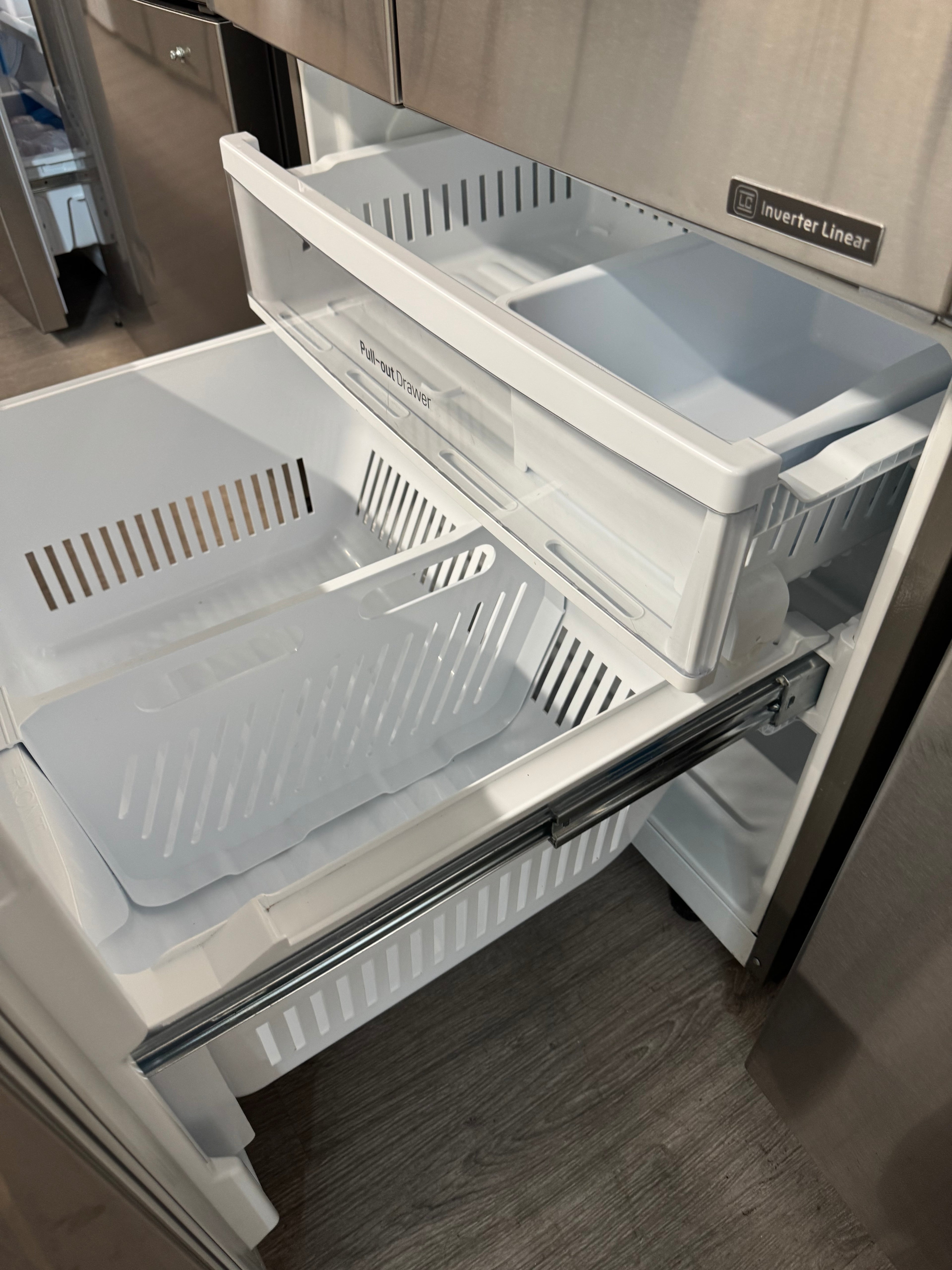 LG 32” French Door Refrigerator with Water & Ice Dispenser - LFXS24623S/01