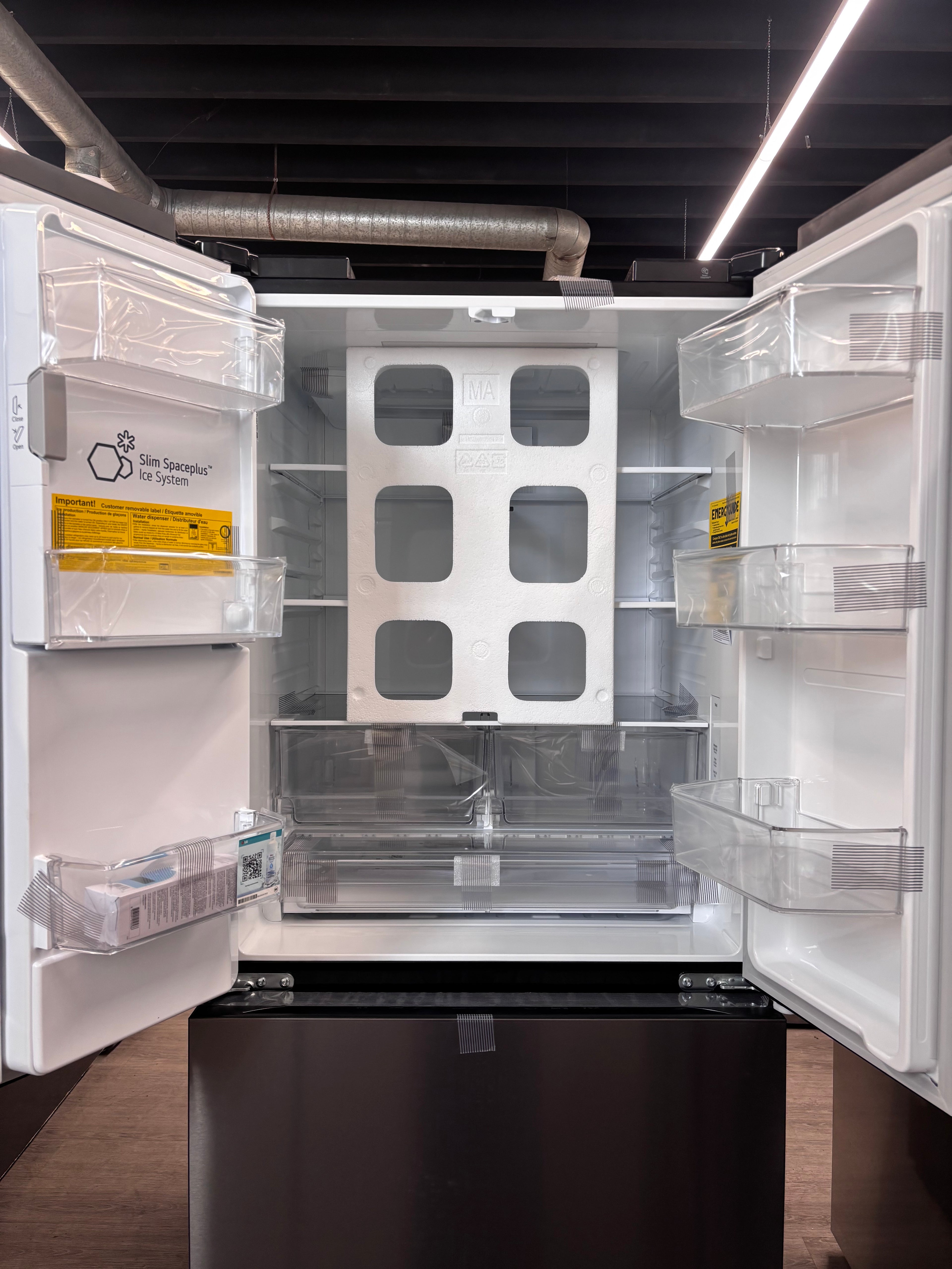 OPEN BOX - LG 33" French Door with Water & Ice Dispenser Refrigerator - LF25S6330D