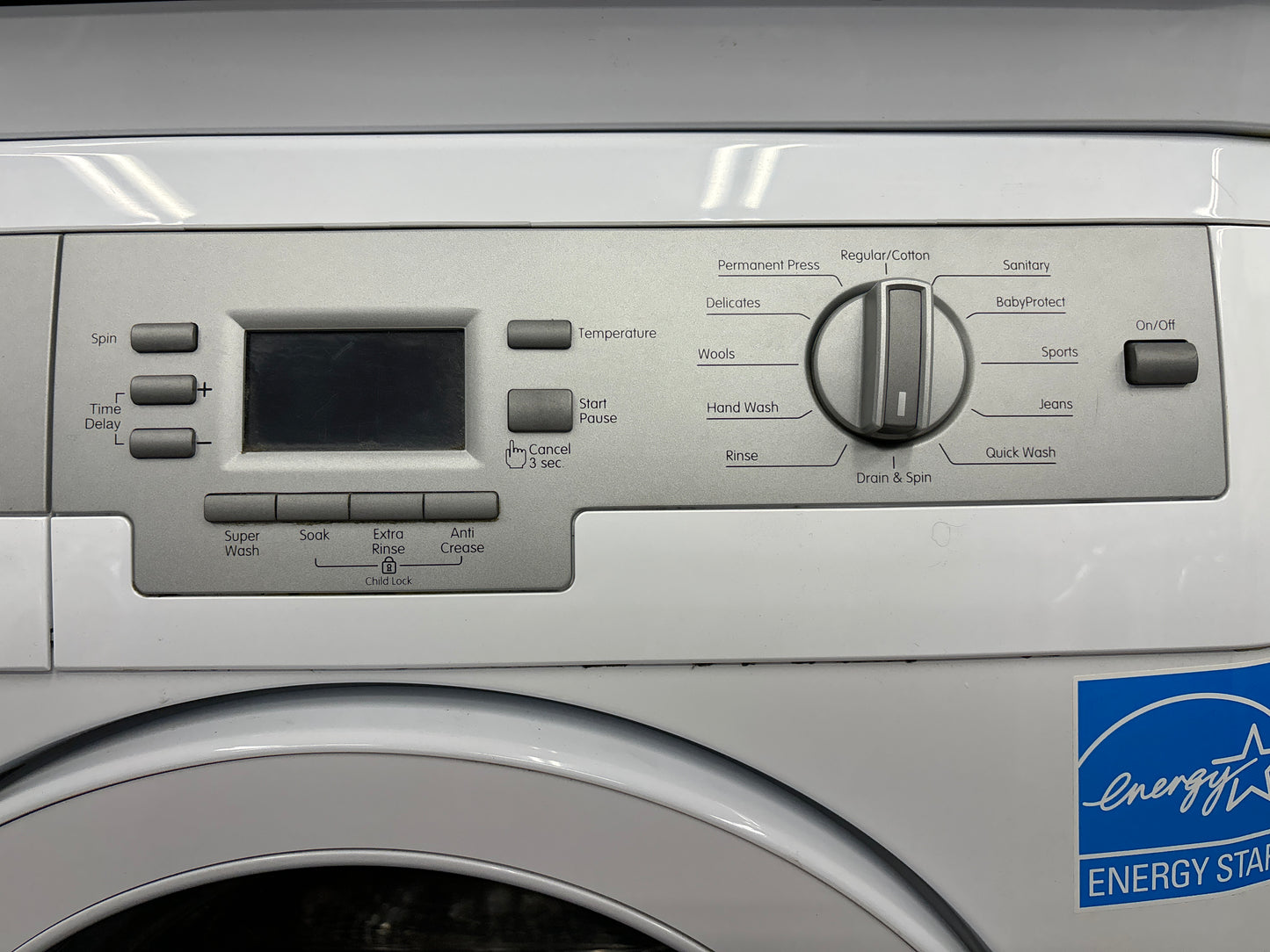 Blomberg 24 Inch Front load Washer and Dryer Set