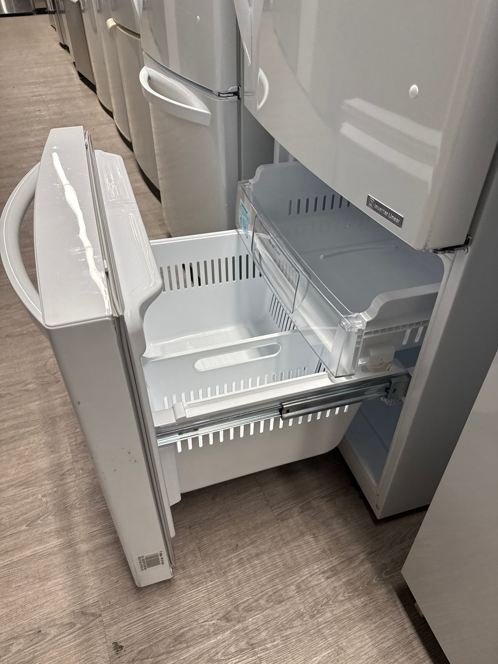 LG 30” Bottom Freezer Refrigerator - LDC22370SW/00