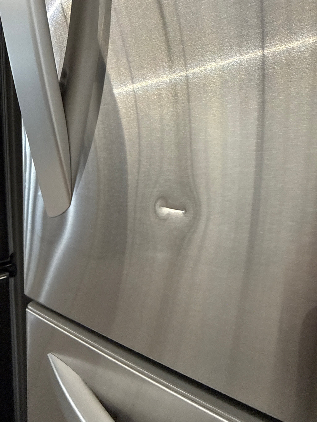 NEW - LG 30” Bottom Freezer Refrigerator - LRDNS2200S (1 YEAR MANUFACTURER WARRANTY)