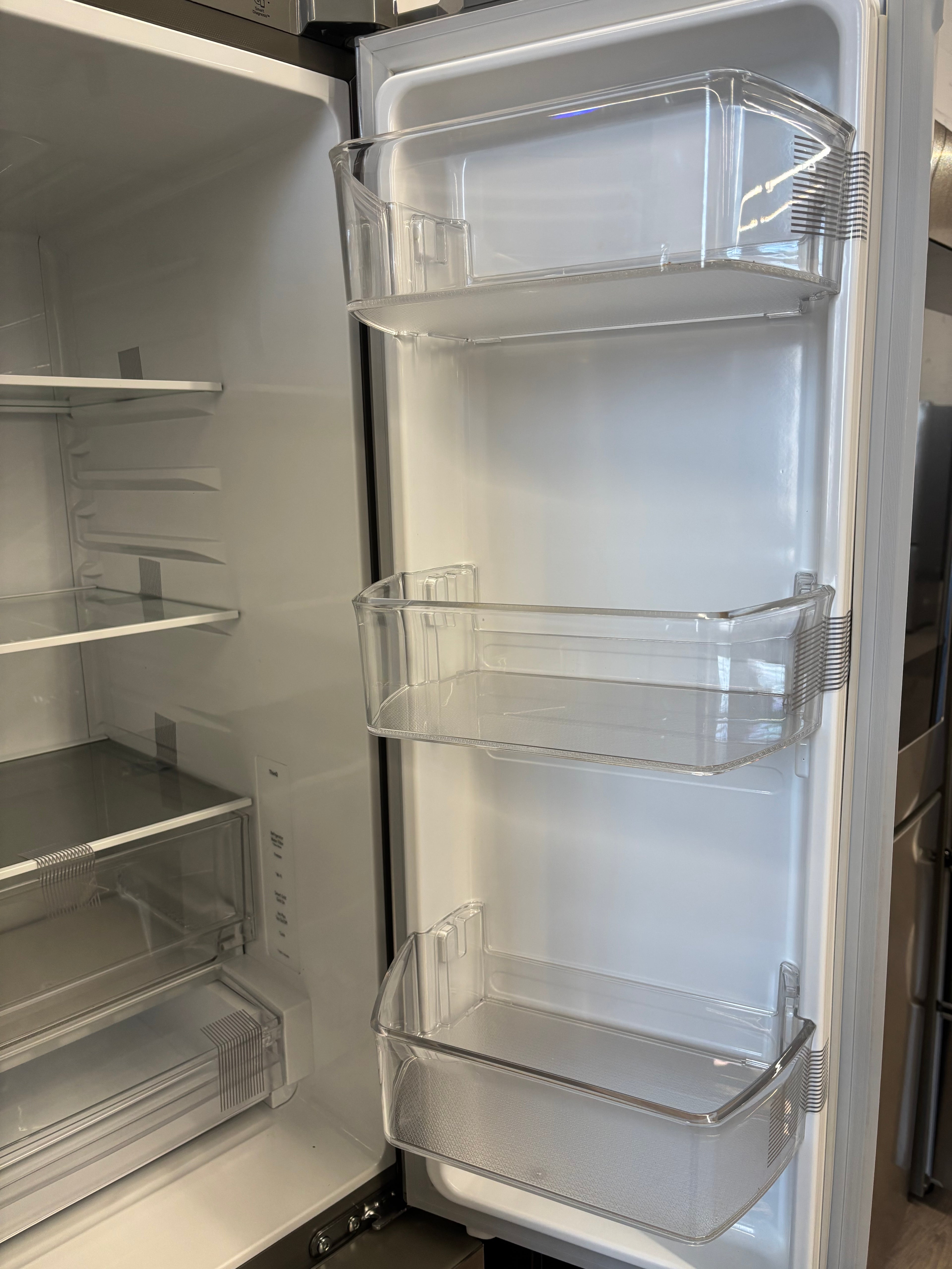 NEW - LG 33” Counter-Depth French Door Refrigerator - LF21C6200S/05 (1 YEAR MANUFACTURER WARRANTY)