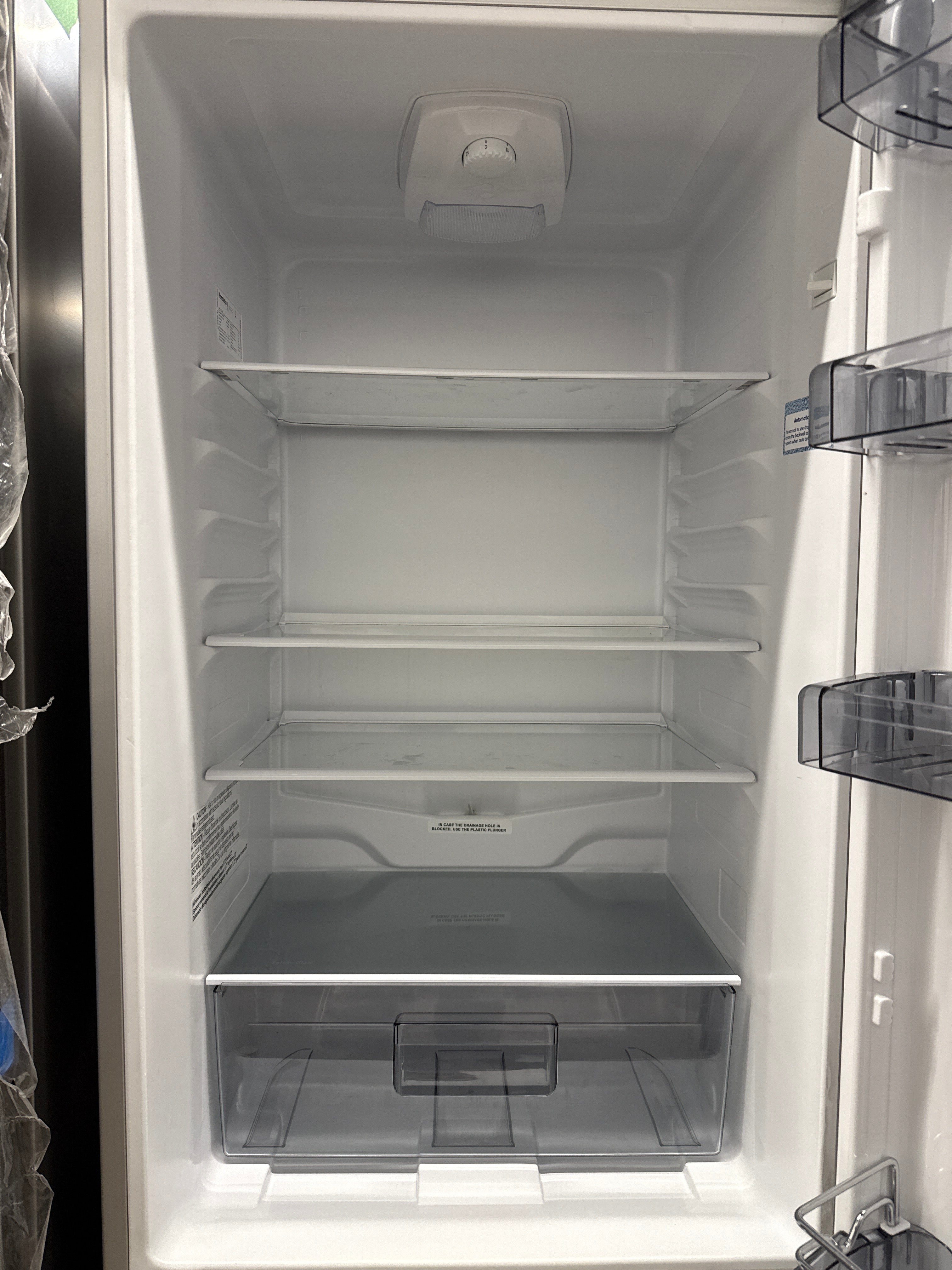 BLOMBERG 24” Bottom Freezer Refrigerator - K60320HU