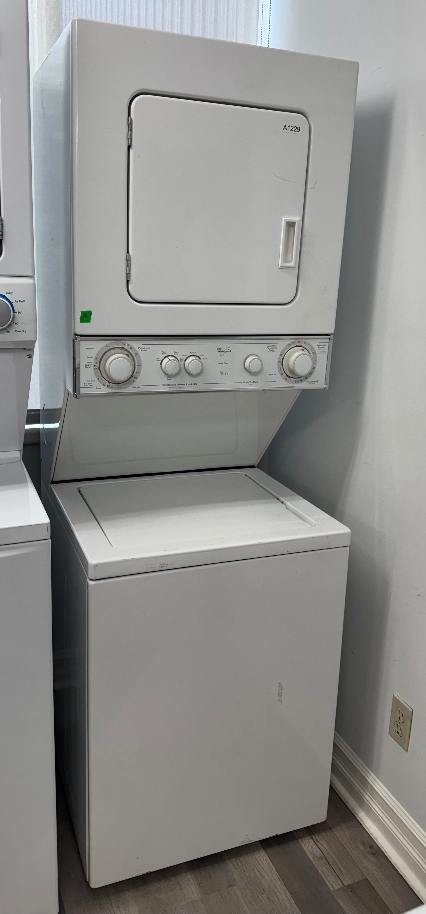 Whirlpool 24” Laundry Center -YLTE5243DQ3