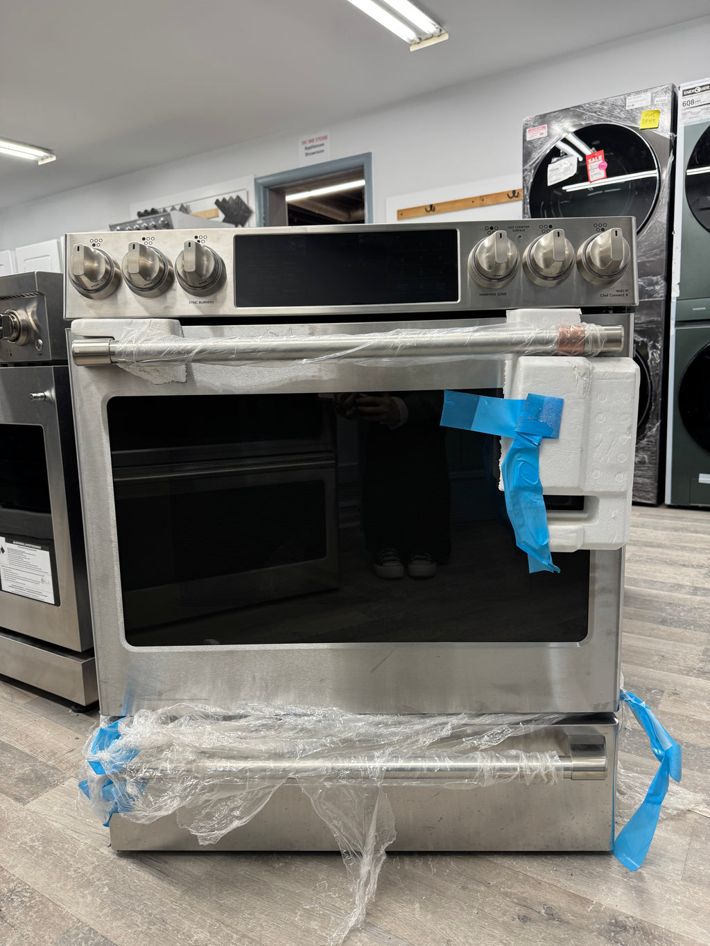 OPEN BOX - CAFÉ 30” Slide-In Induction Range - CCHS900P2M7S1