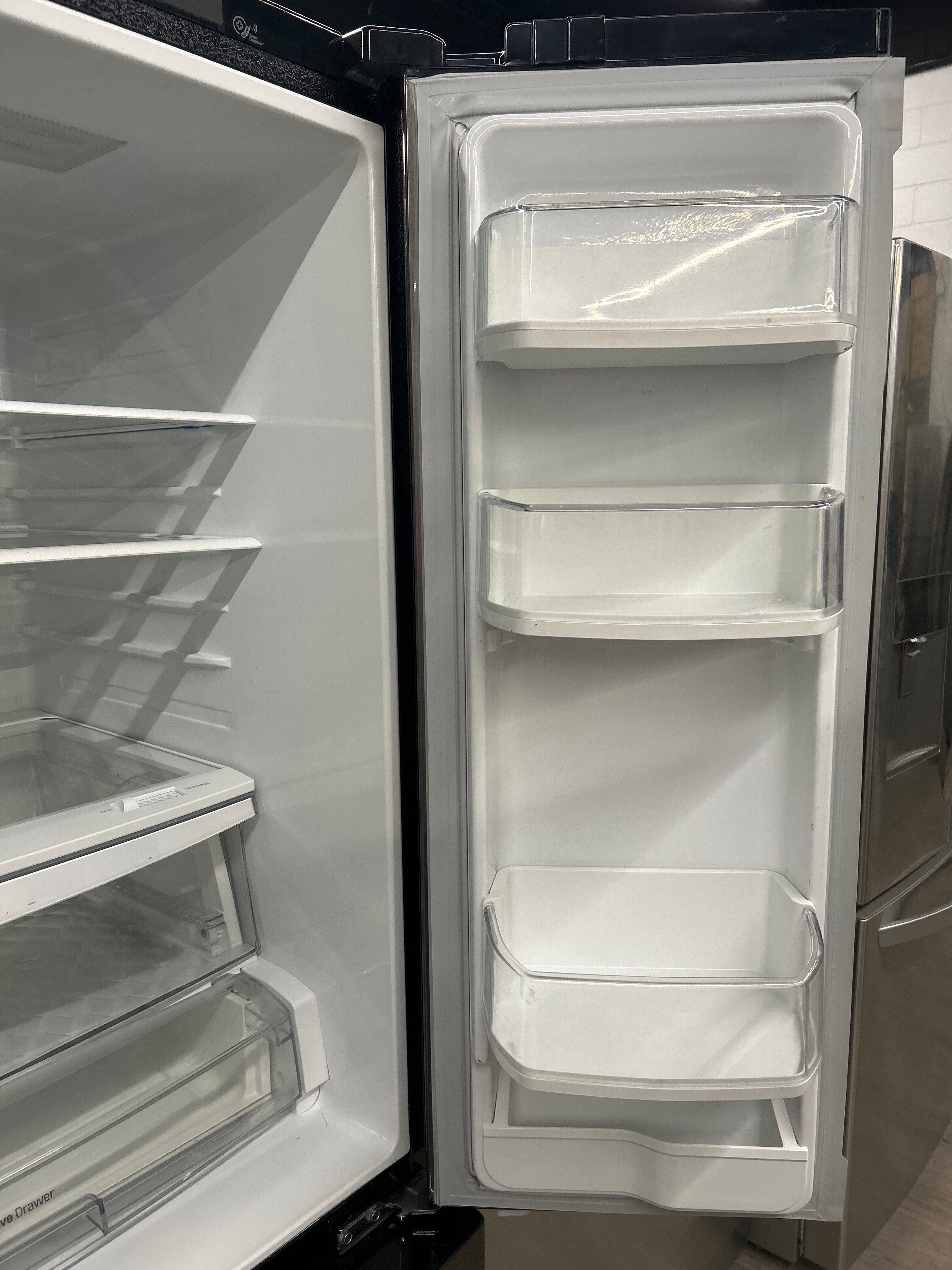 LG 30” Fridge-LFNS22520D /01