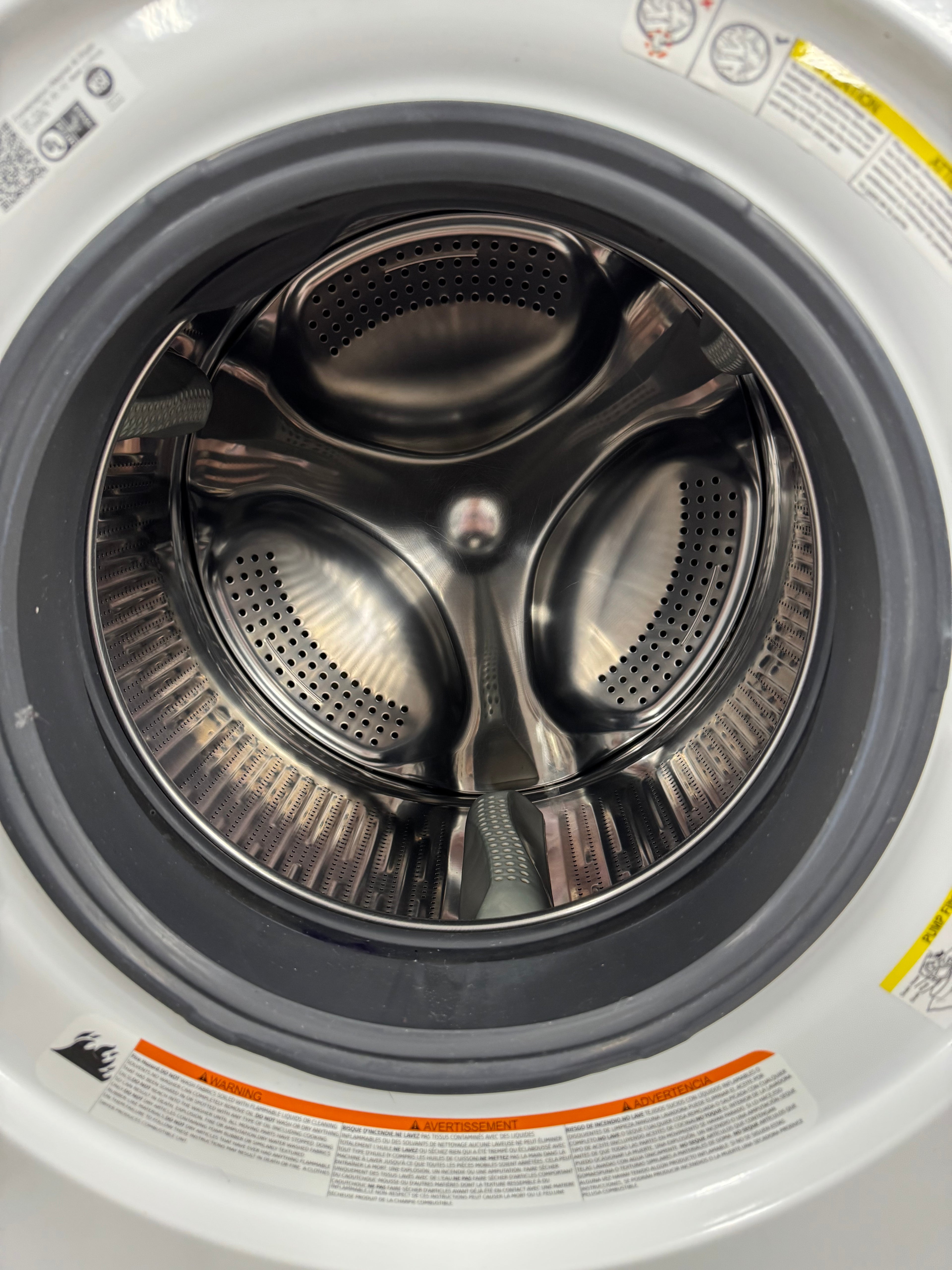 OPEN-BOX - GE 24” All-in-One Washer Dryer Combo - GFQ14ESSN0WW