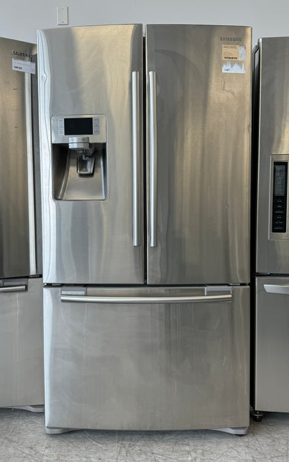 SAMSUNG 36” FRENCH DOOR FRIDGE WITH ICE MAKER AND WATER DISPENSER