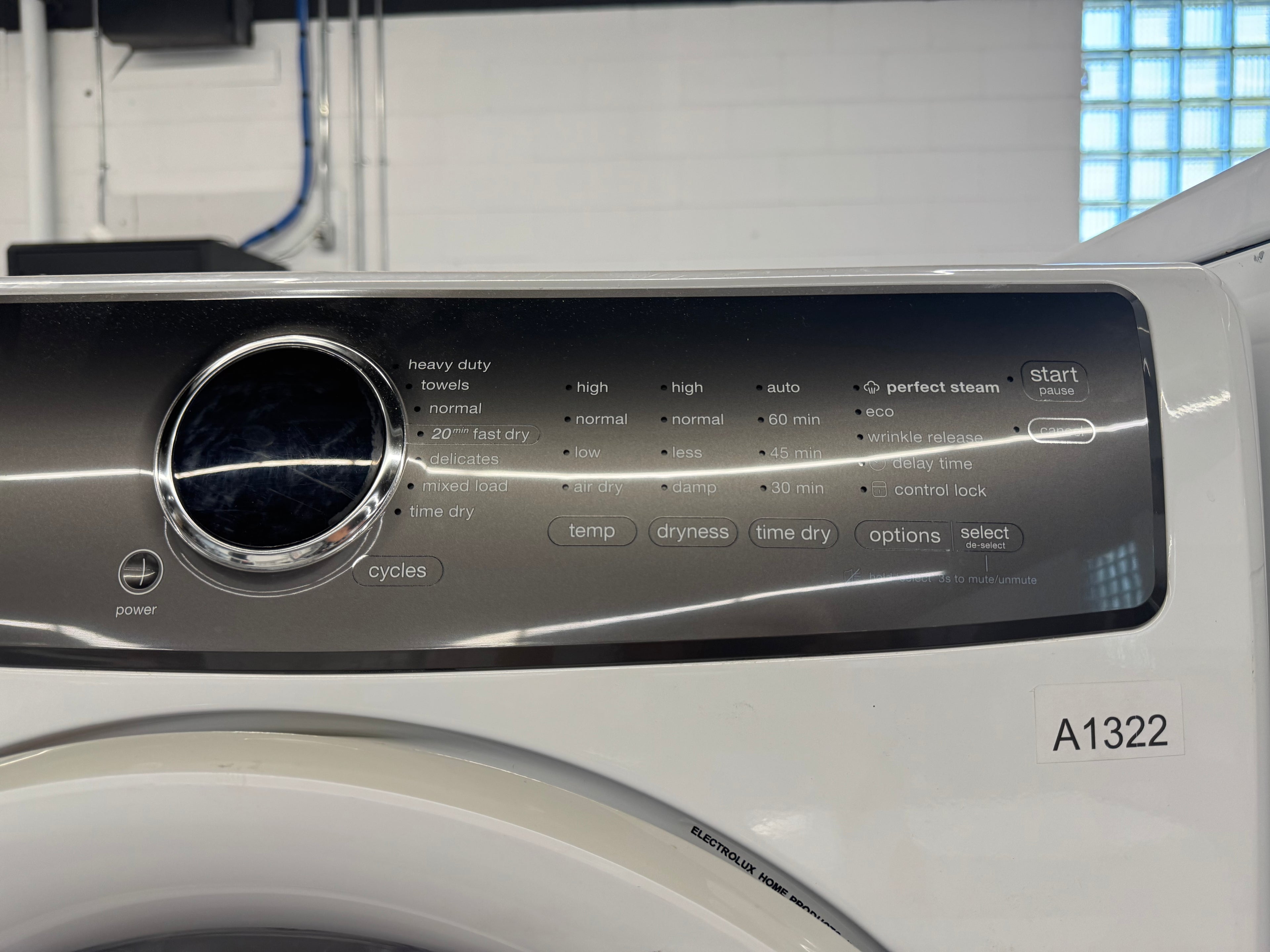 Electrolux 27” Front Load Washer/Dryer Set (EFLS617SIW0/EFMC427UIW0