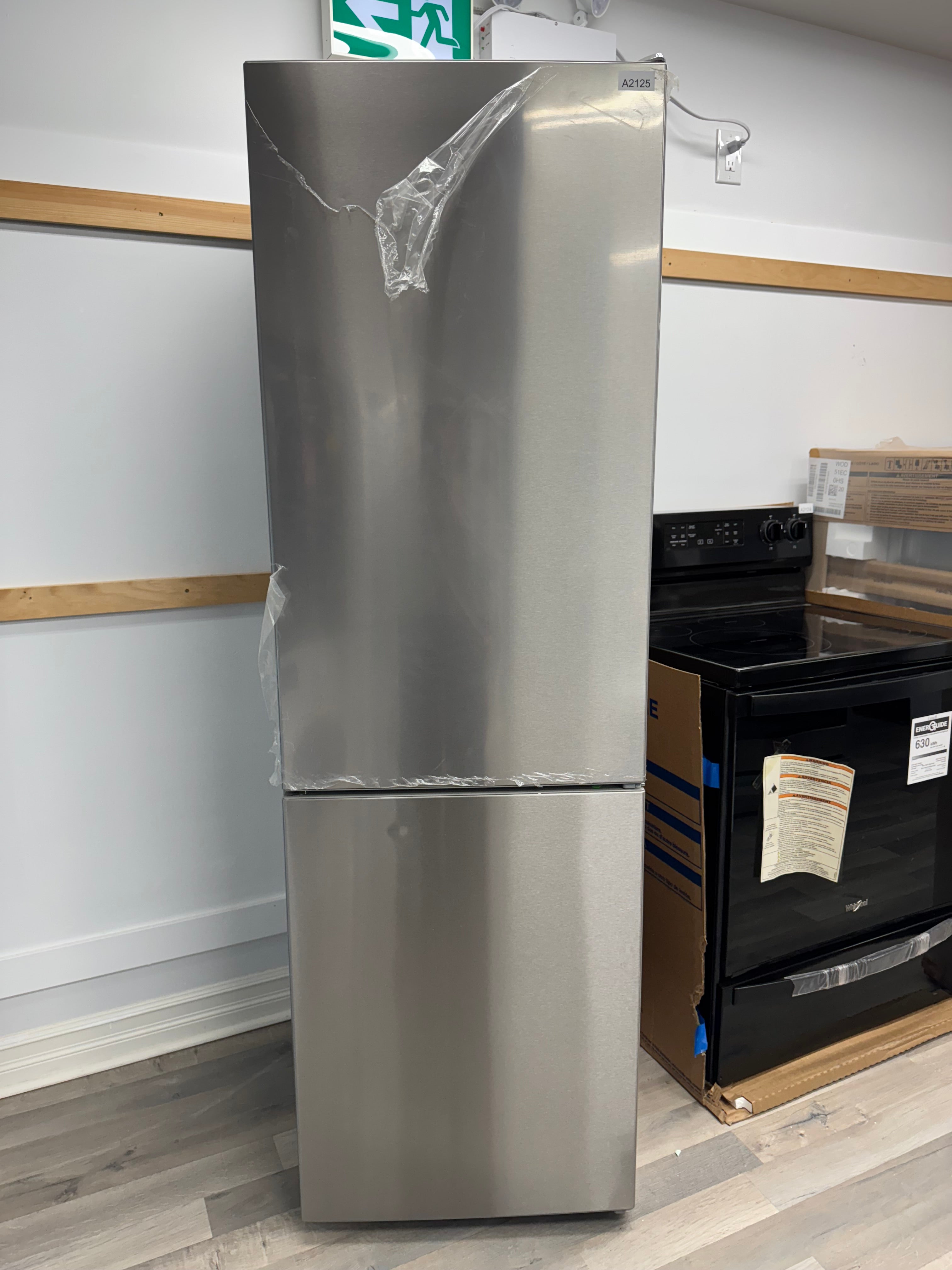 NEW - Whirlpool 24” Counter-Depth Bottom Freezer Refrigerator - URB551WNGZ
