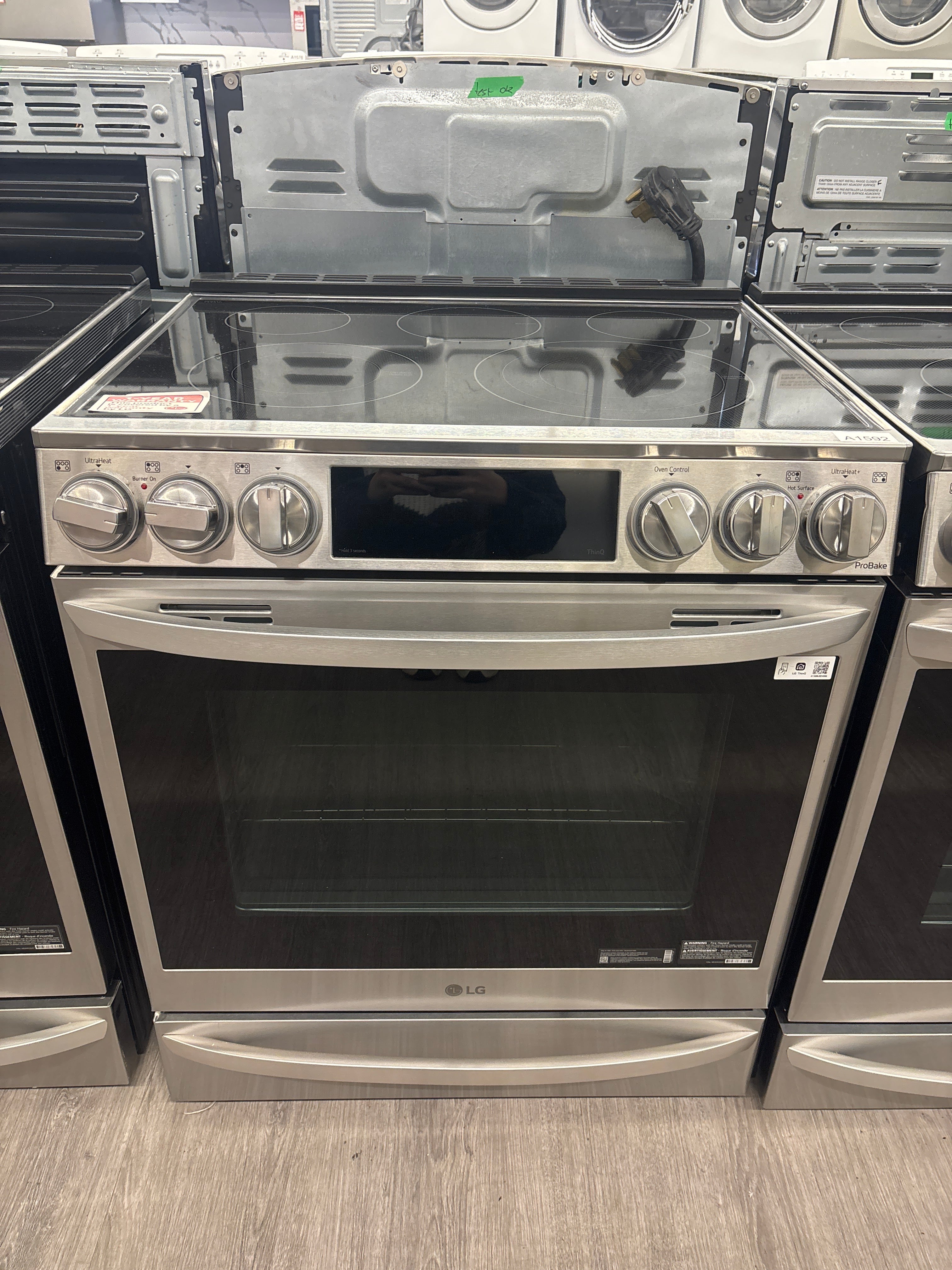 LG 30” Slide-in Glass Top Range - LSEL6337F (1 YEAR MANUFACTURER WARRANTY)