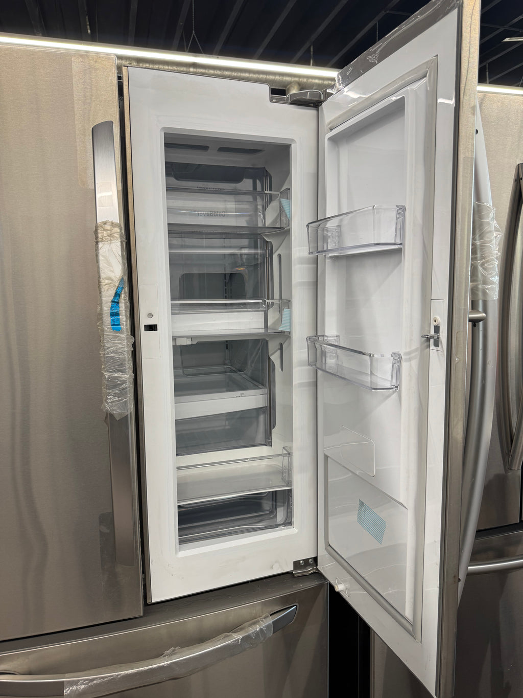 LG 32” French Door Refrigerator - LFCS25663S/01