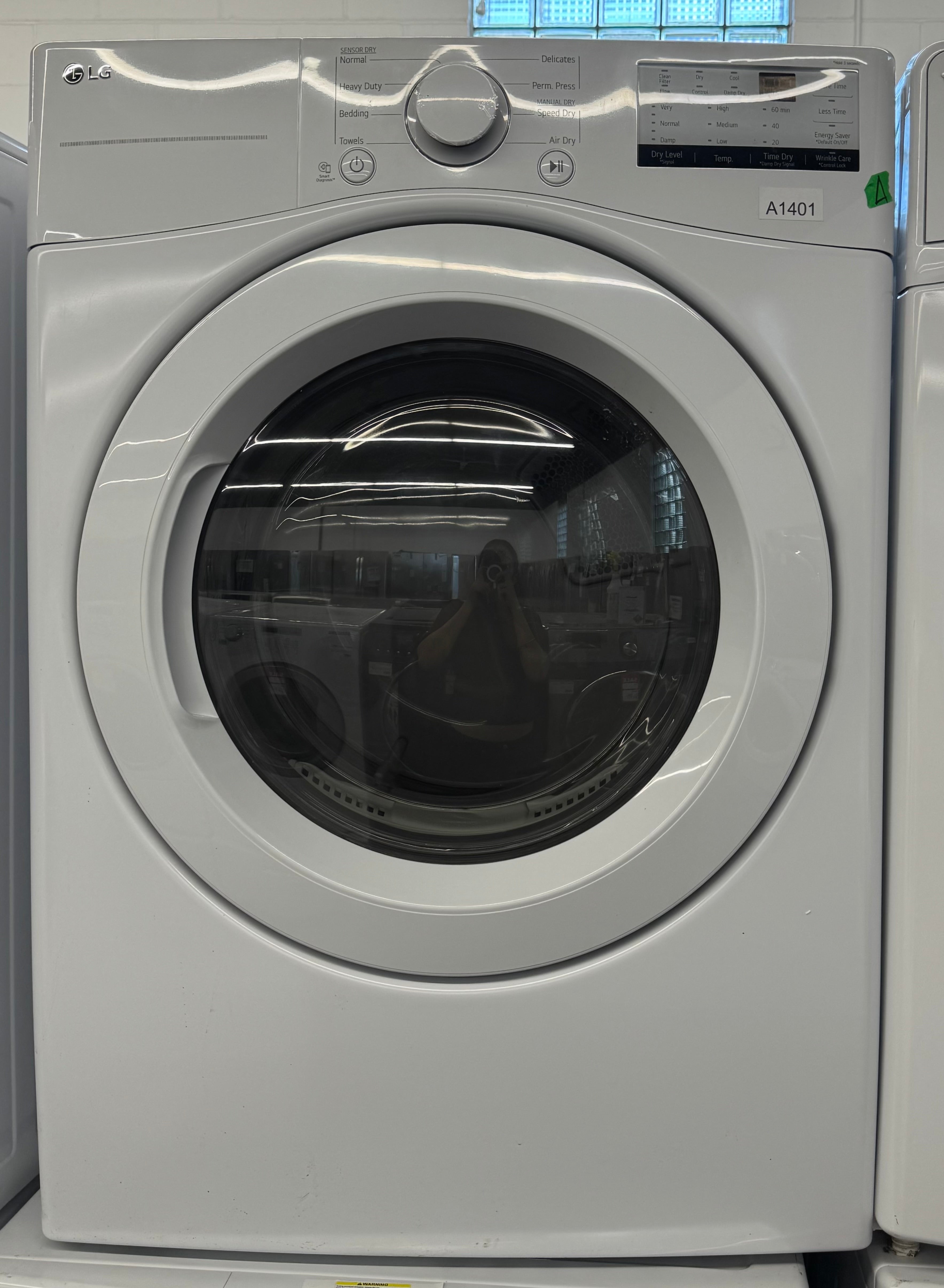 OPEN BOX - LG 27” Front Load Electric Dryer - DLE3400W