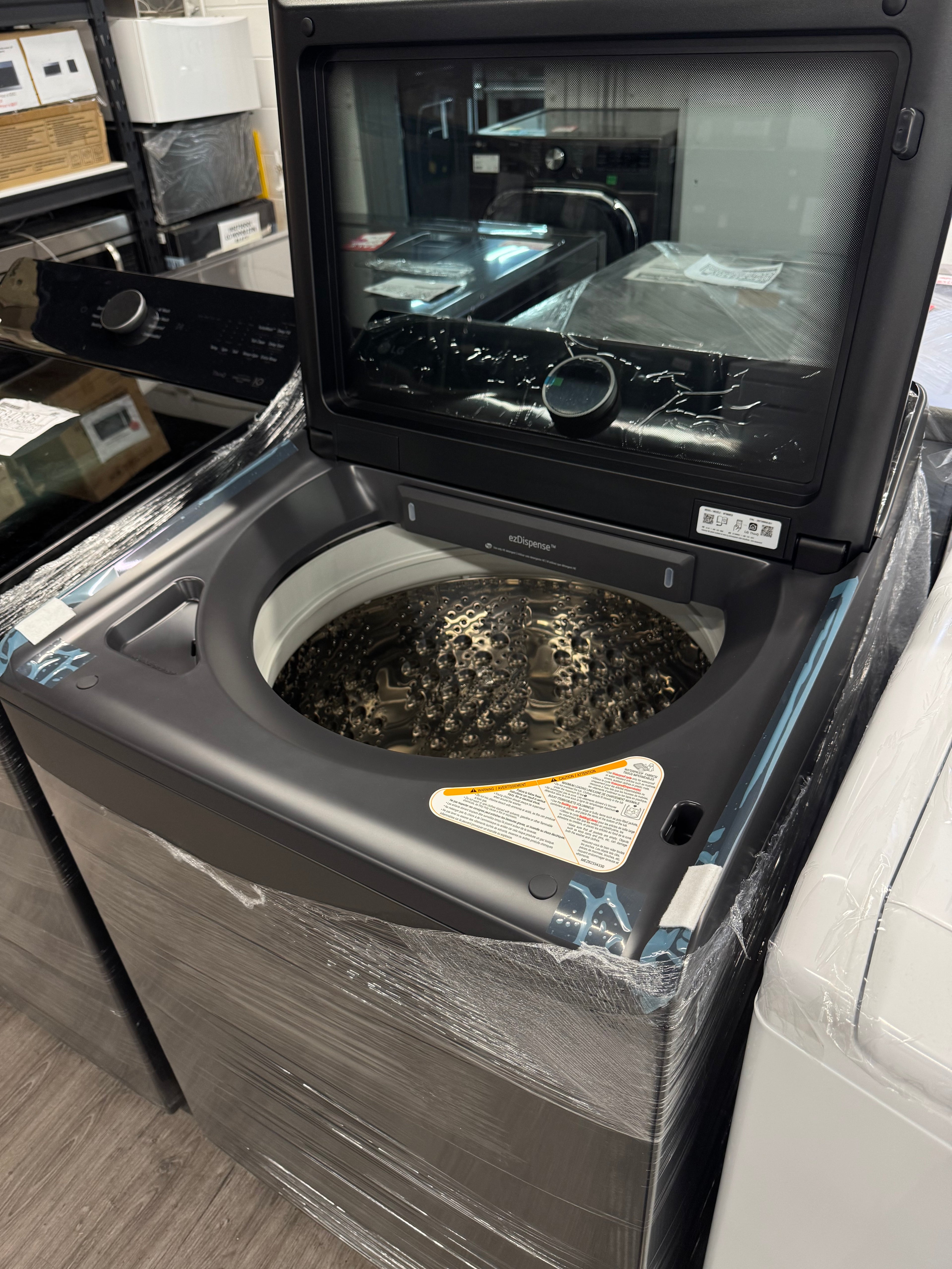 OPEN BOX - LG 27” TOP LOAD WASHER - WT8600CB (1 YEAR MANUFACTURER WARRANTY)