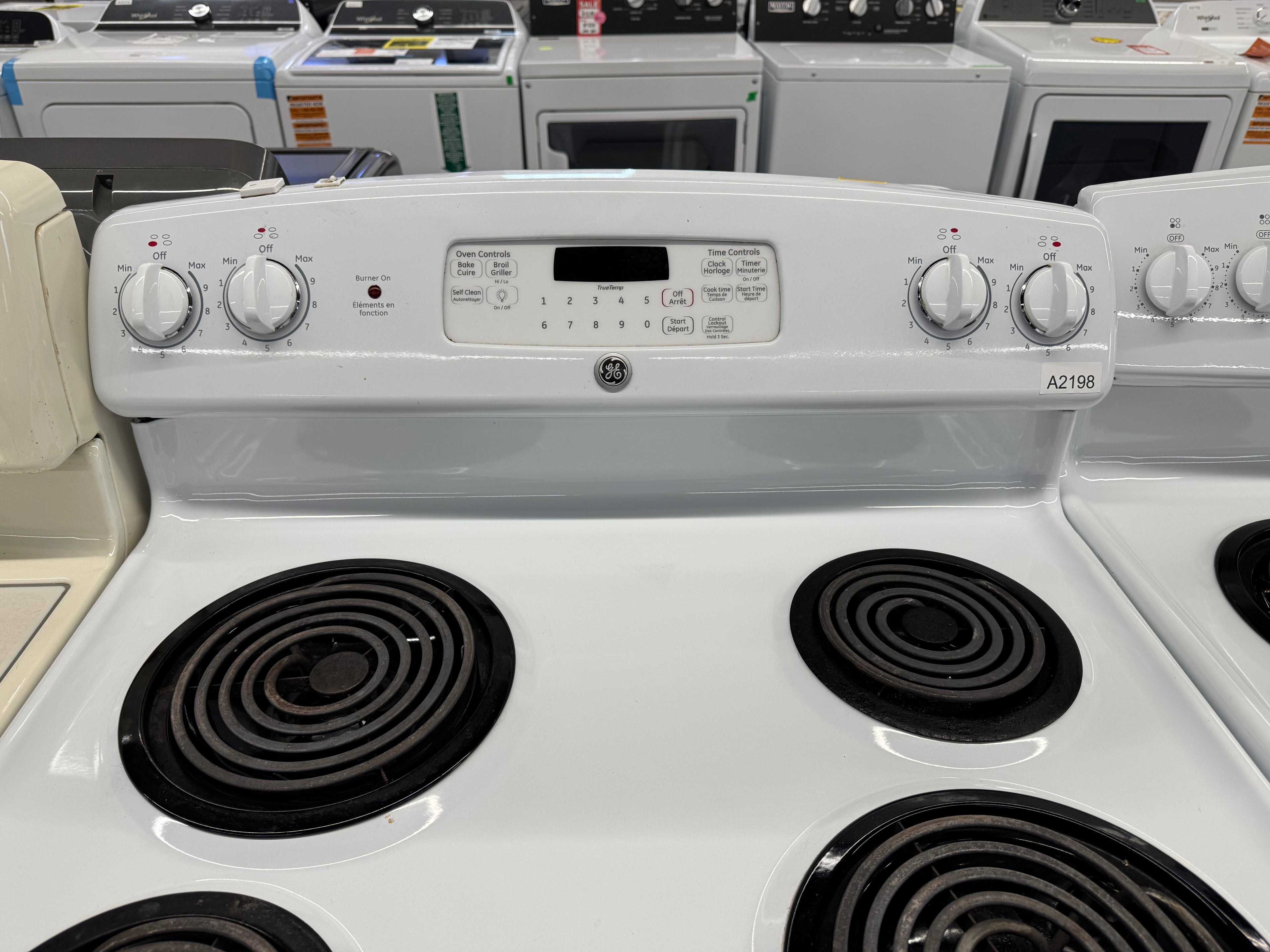 GE 30” Freestanding Coil Top Range - JCBP350DT2WW