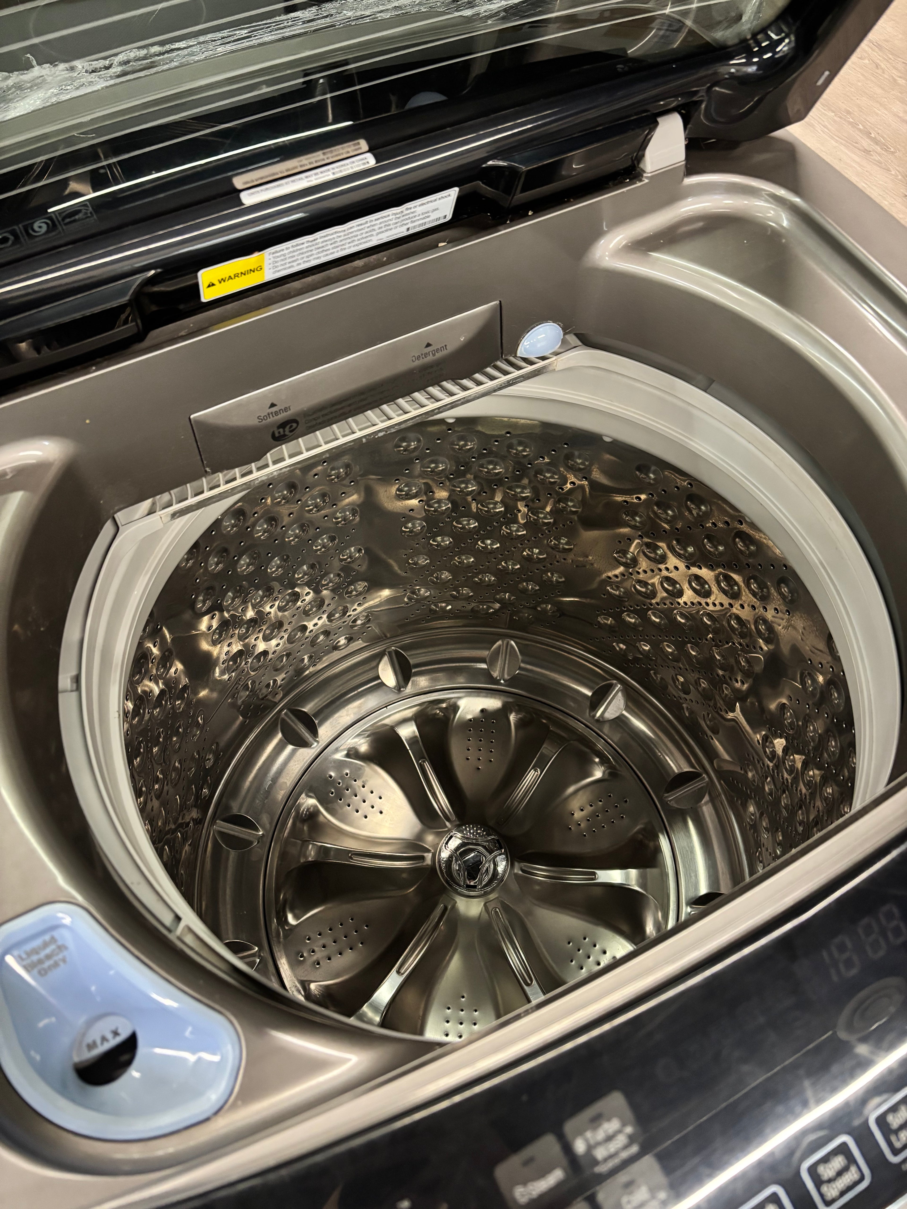 LG 27” Top Load Washer - WT1801HVA