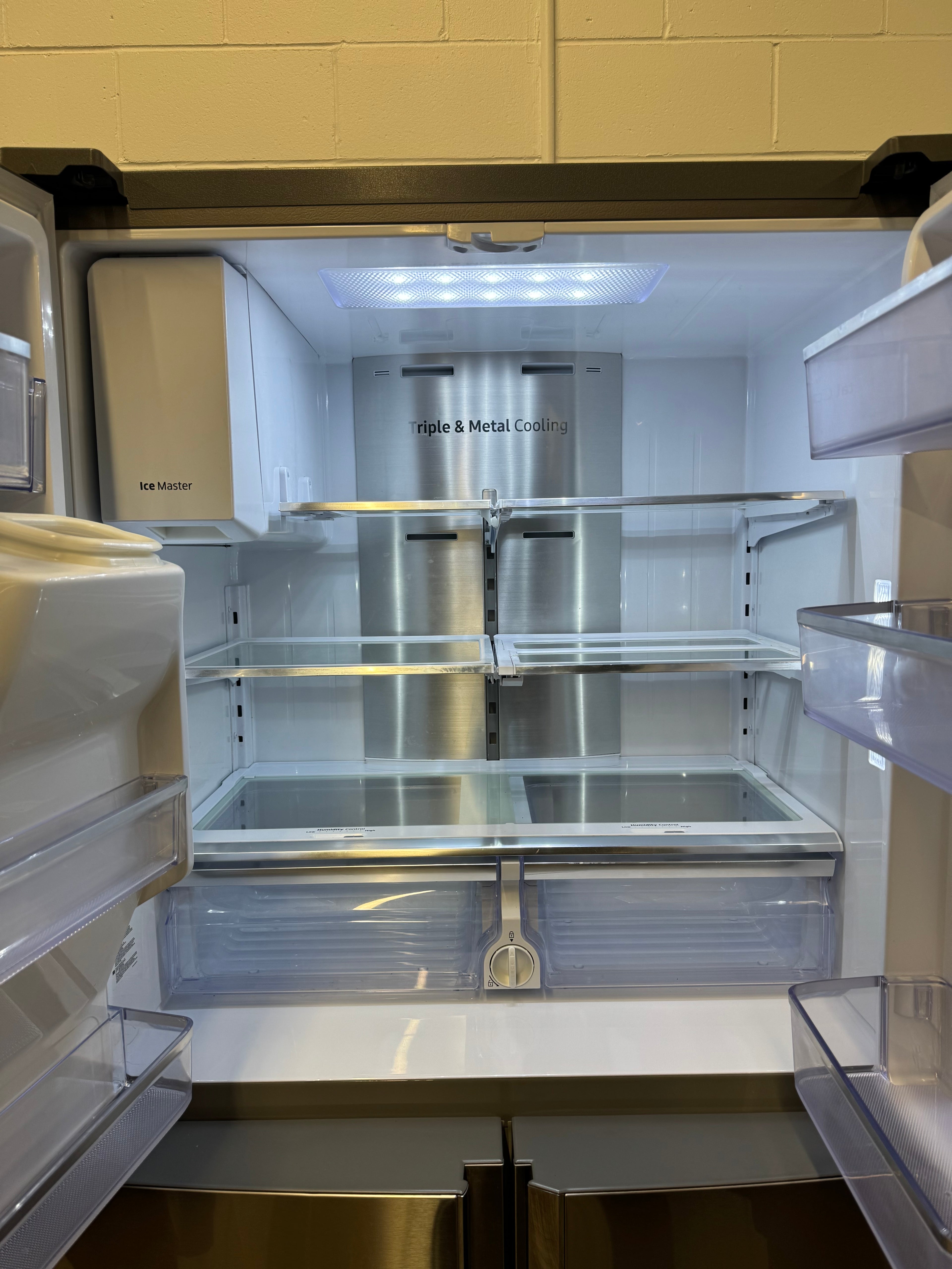 Samsung 36” 4Door Counter Depth French Door Refrigerator - RD22M9581SR/AC