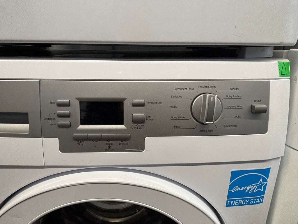 Blomberg 24” Front Load Washer & Dryer Set (WM77120NBL01 & DV17542)