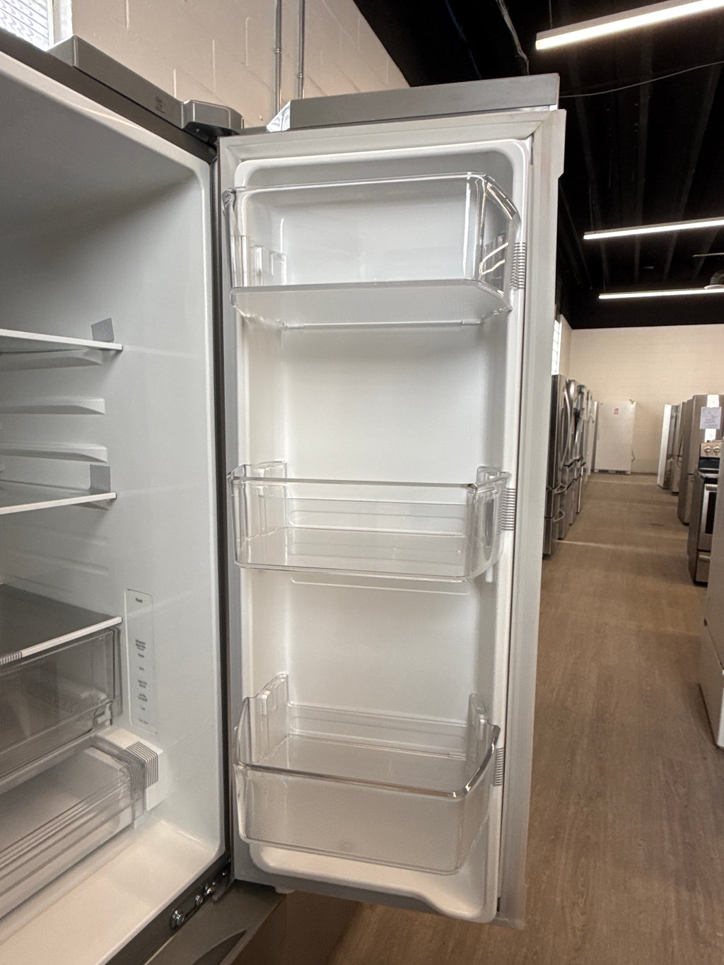 NEW - LG 33" Counter Depth French Door Refrigerator - LF21G6200S (1 YEAR MANUFACTURER WARRANTY)