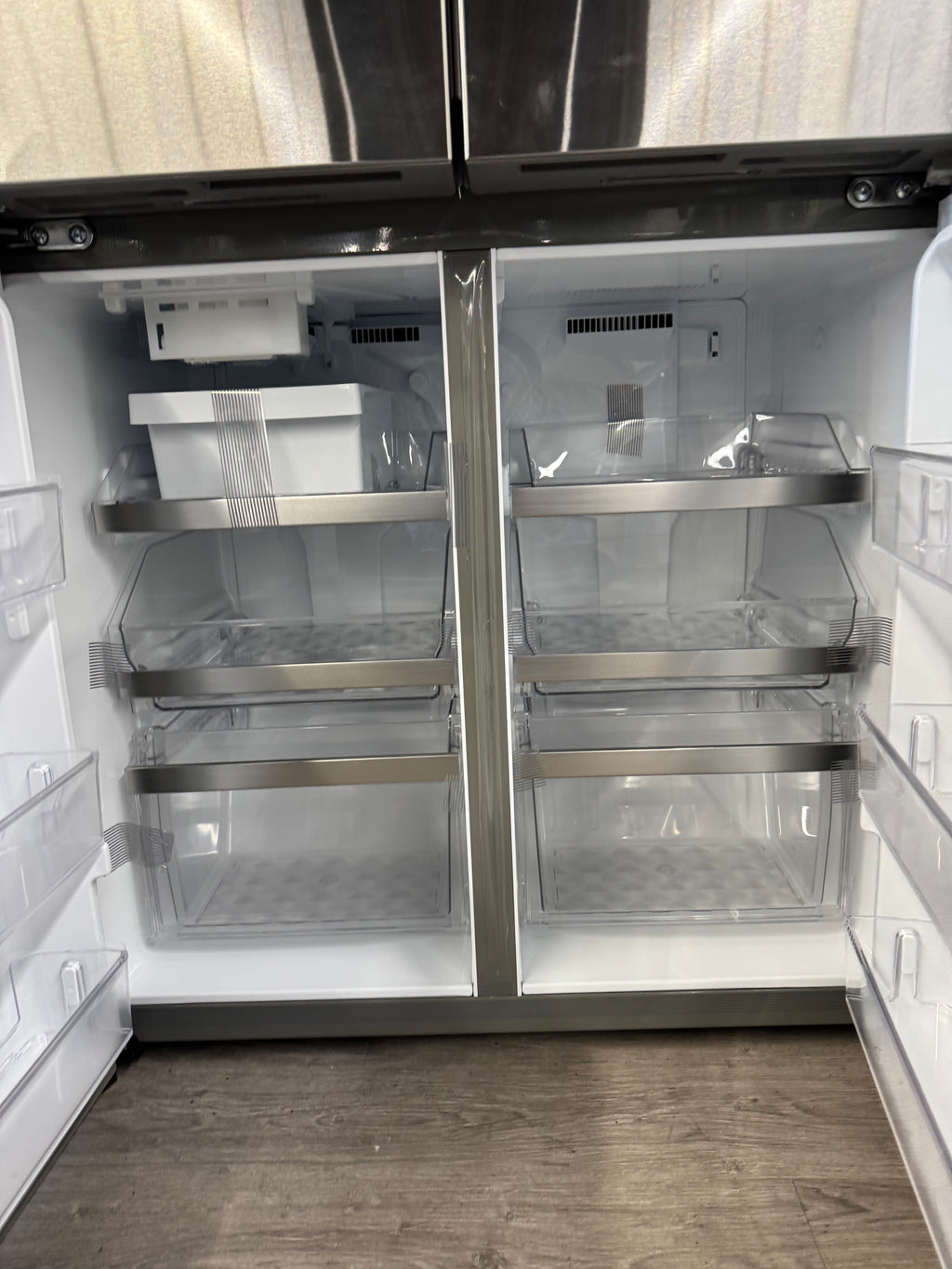 NEW - LG 36” Counter Depth French Door Refrigerator - LF24C8200S (1 YEAR MANUFACTURER WARRANTY)