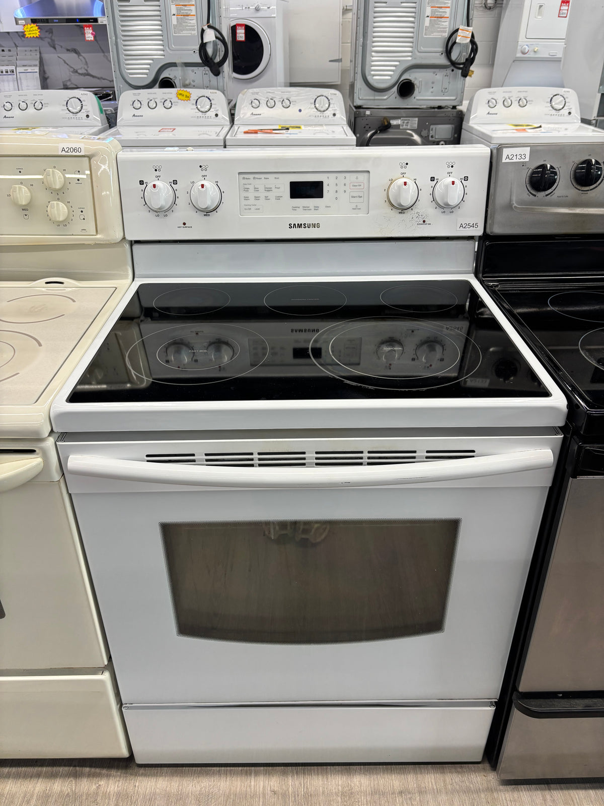 Samsung 30” Freestanding Glass Top Range - NE59J3420SW