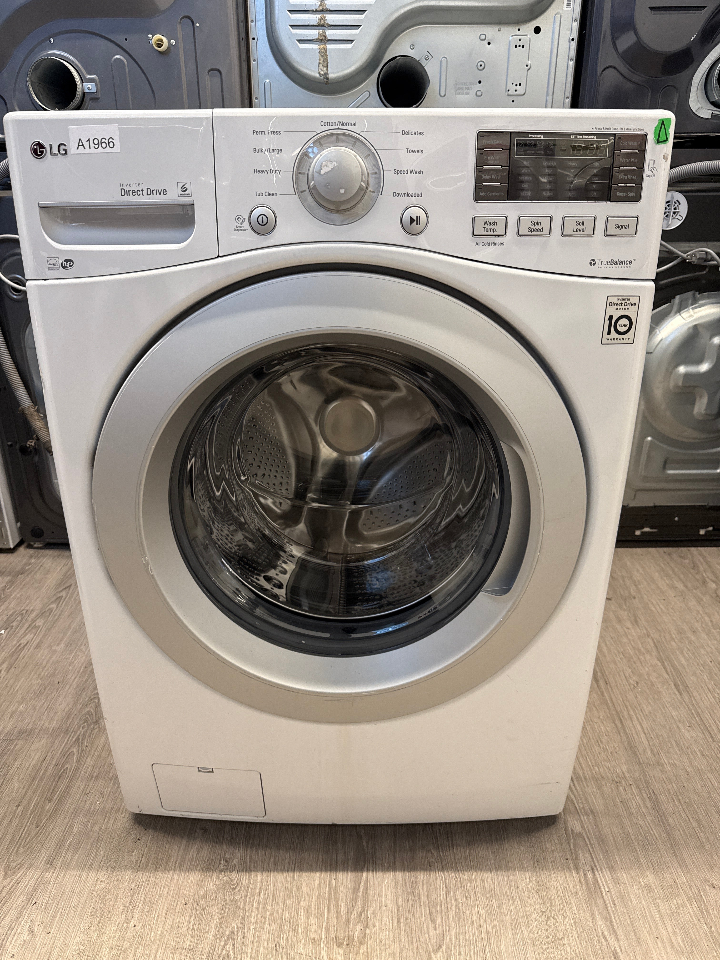 LG  27" Front Load Washer - WM3270CW