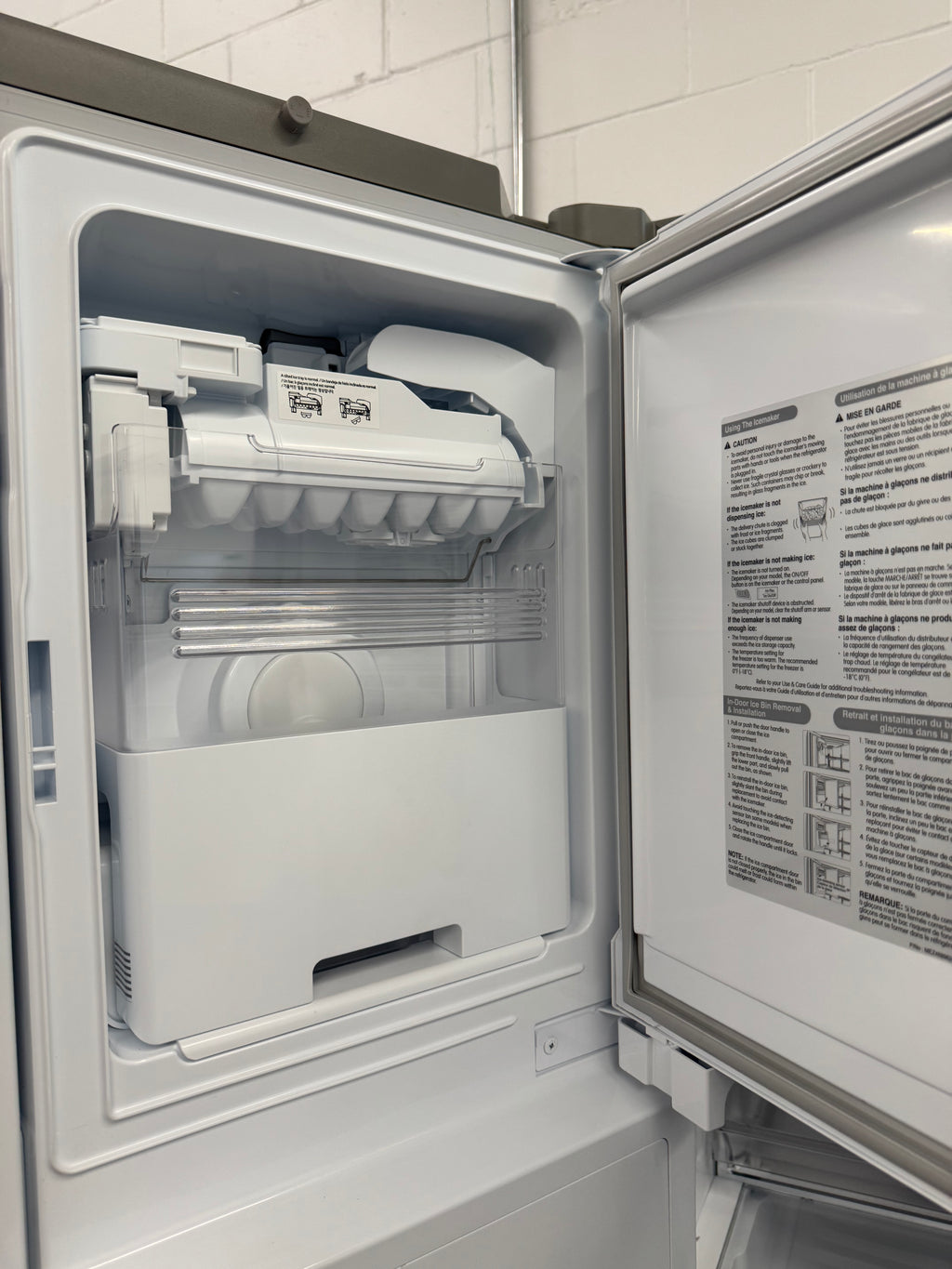 NEW - LG 36” Counter Depth French Door Fridge with Water & Ice Dispenser - LRFXC2606S (1 YEAR MANUFACTURER WARRANTY)