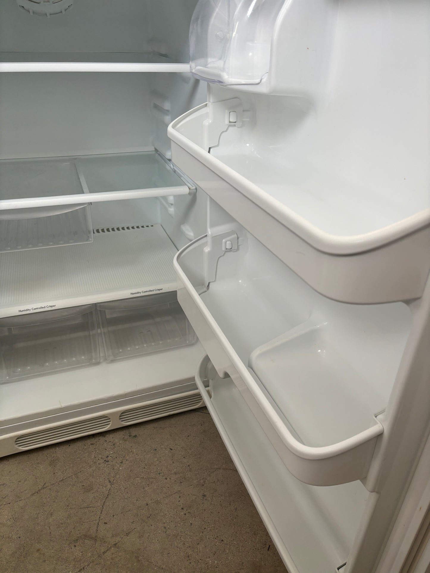 Frigidaire 28" Top Freezer  Refrigerator - FRT17G4BW9