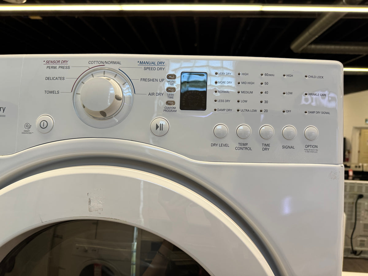 LG 27” Front Load Washer & Dryer Set (WM2140CW & DLE2140W)
