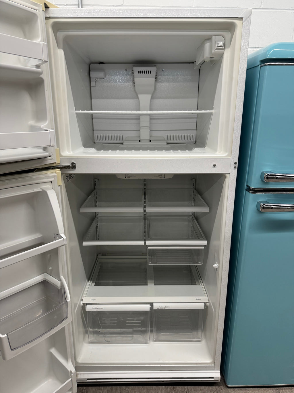 Whirlpool 30” Top Freezer Refrigerator - GR9FHKXVQ01