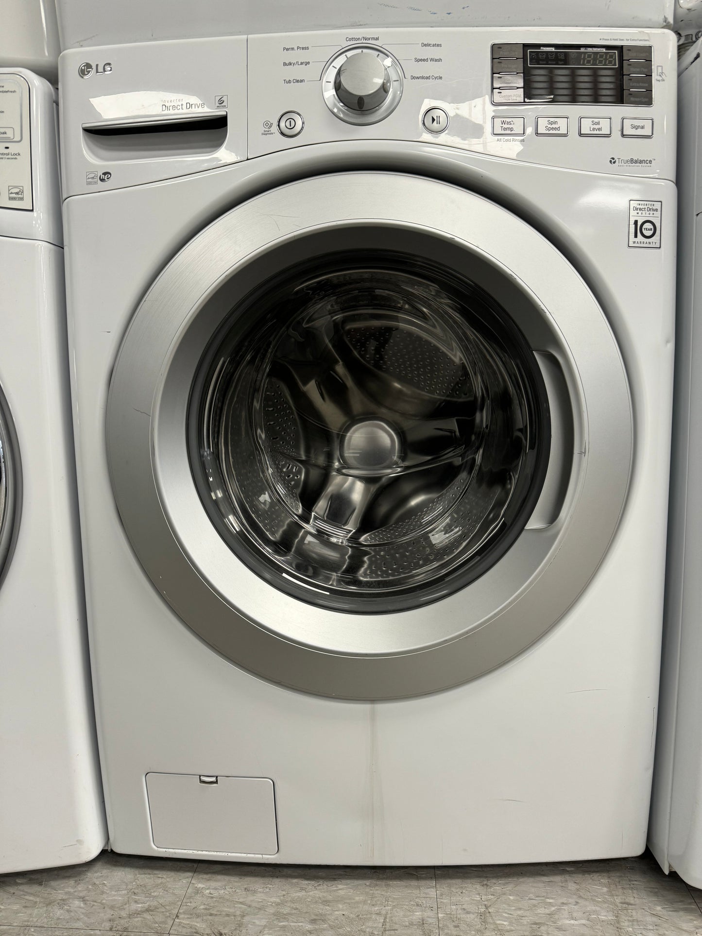 LG 27” FRONT LOAD WASHER/DRYER SET