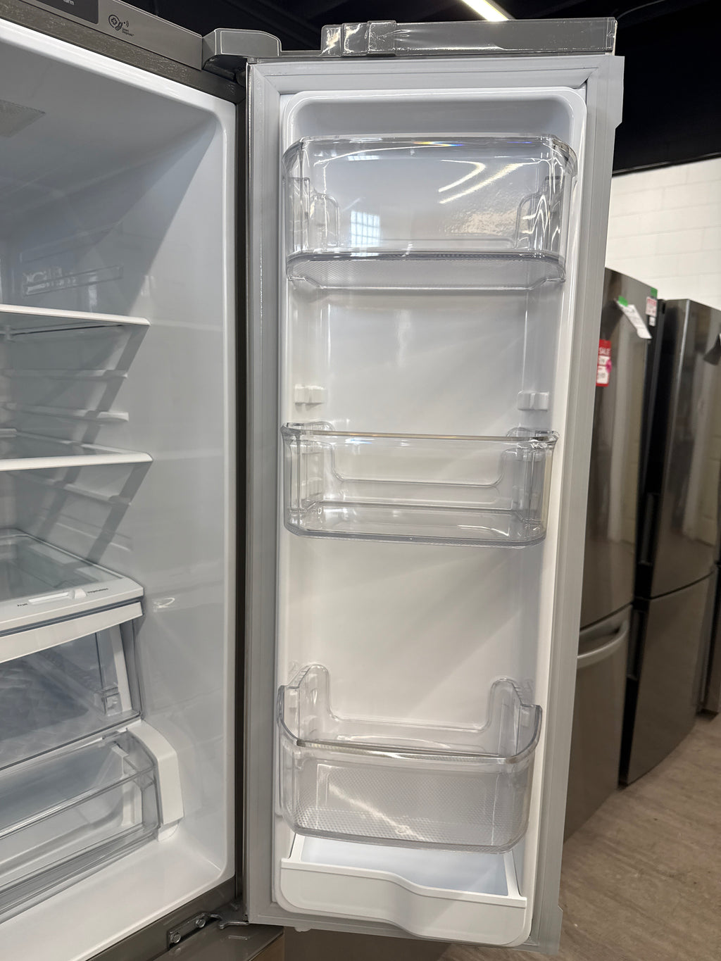 NEW - LG 30” French Door Refrigerator - LFCS22520S (1 YEAR MANUFACTURER WARRANTY)