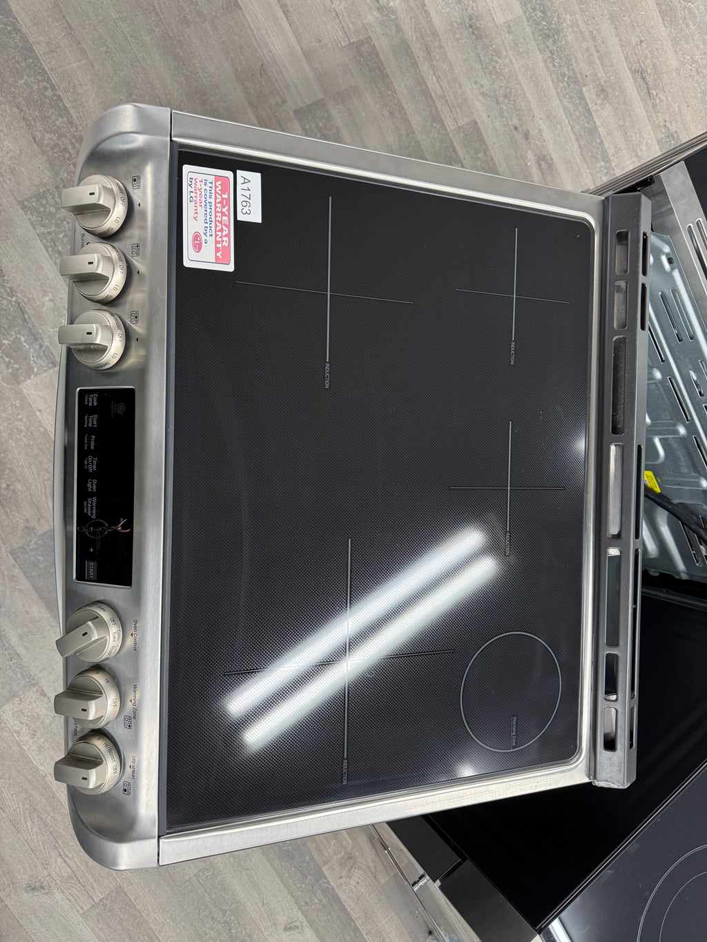 NEW - LG 30” Slide-In Induction Range - LSE4617ST (1 YEAR MANUFACTURER WARRANTY)