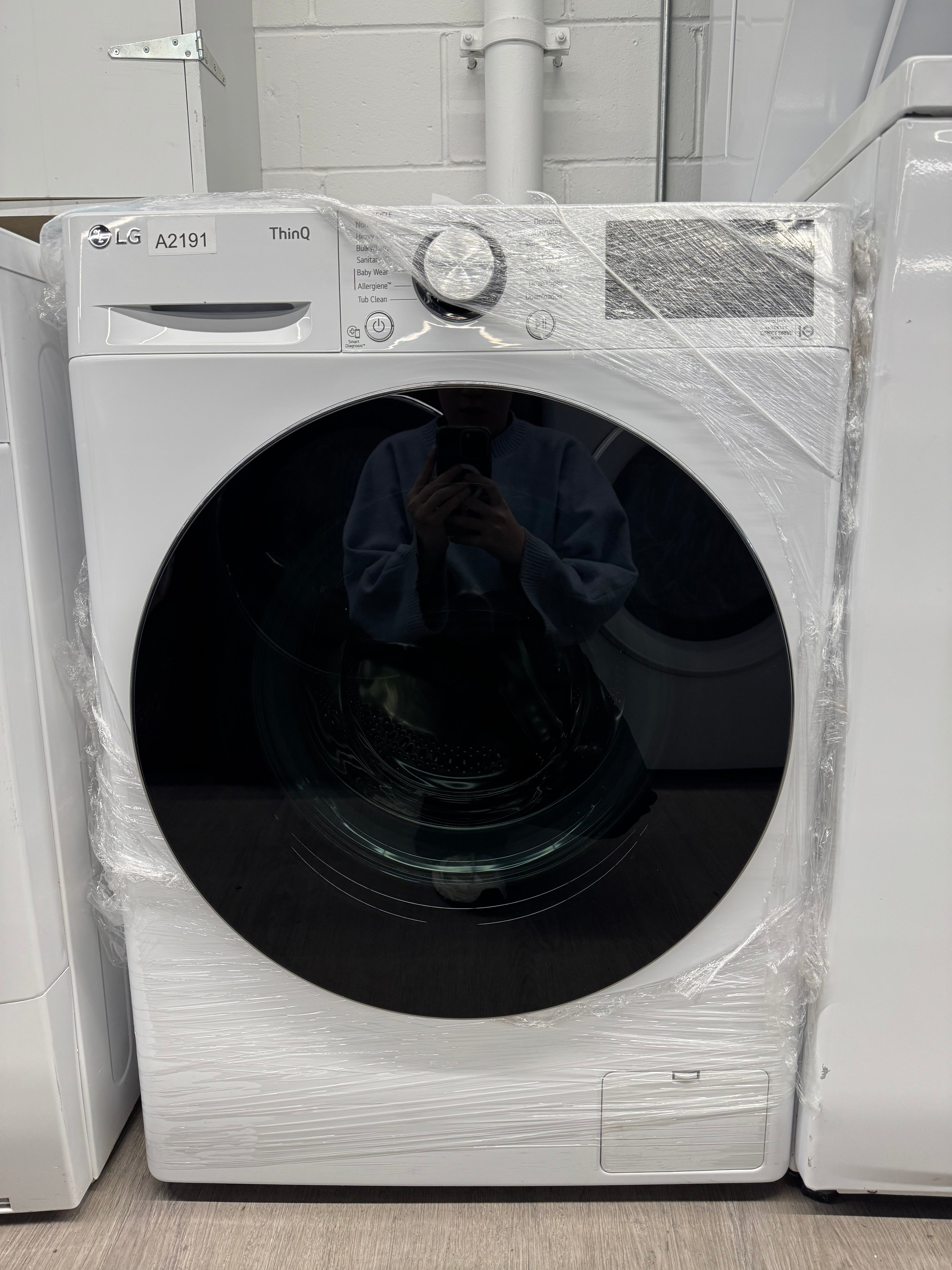 NEW - LG 24” Front Load Washer - WM1455GWA (1 YEAR MANUFACTURER WARRANTY)