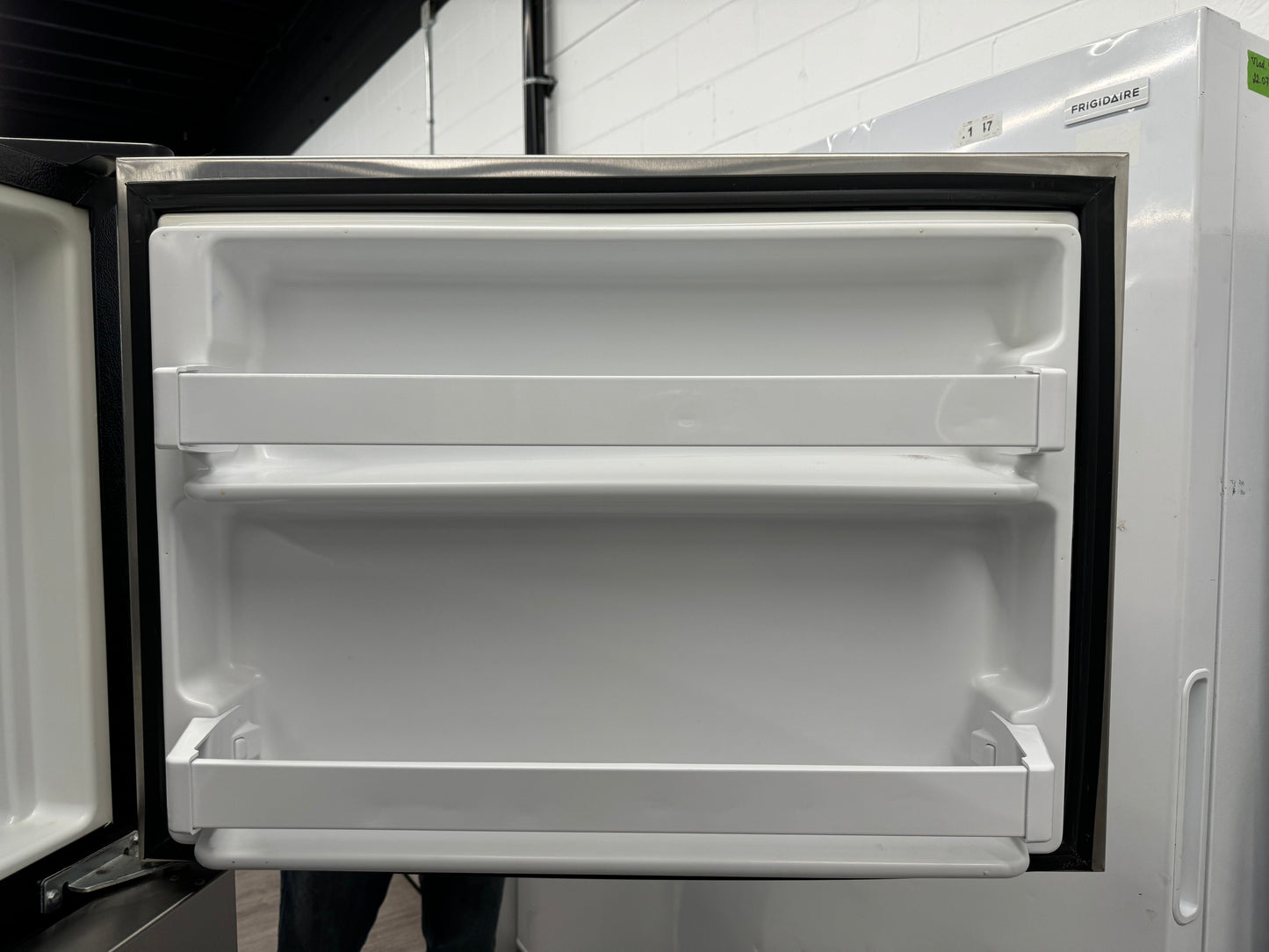 Whirlpool 30" Top Freeze Refrigerator - ER9FHKXVS01