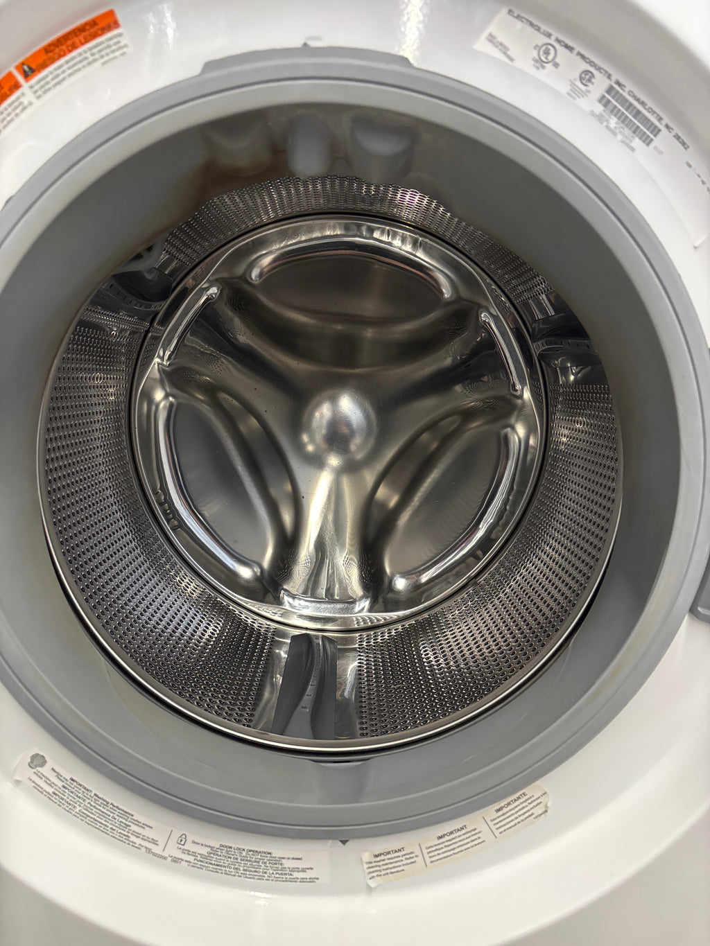 ELECTROLUX 27” Front load washer  - EFLW417SIW0