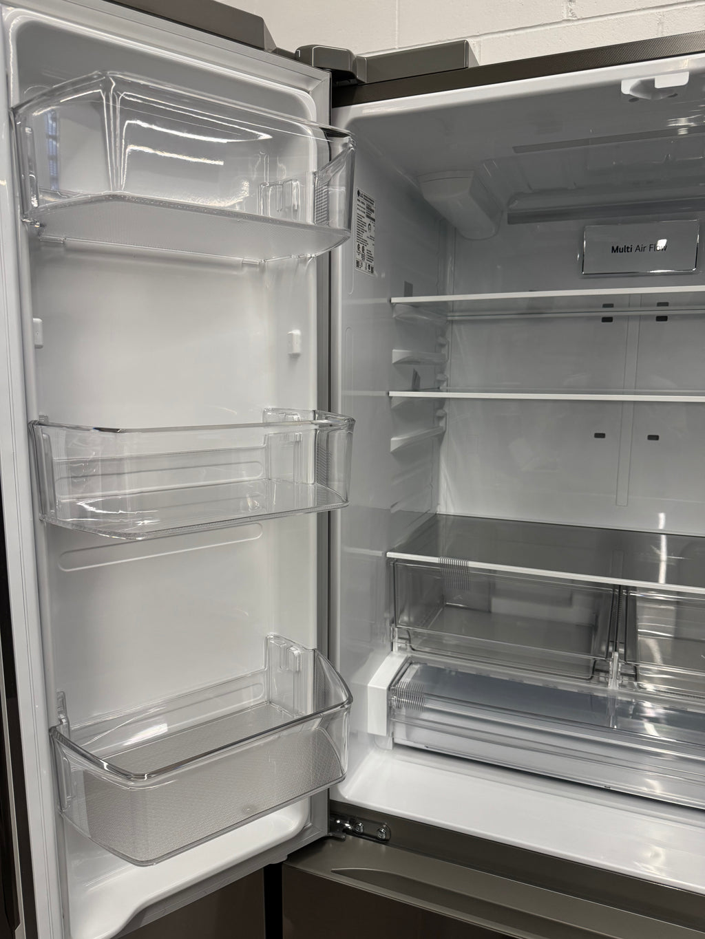 NEW - LG 33” Counter Depth French Door Refrigerator - LF21C6200S (1 YEAR MANUFACTURER WARRANTY)