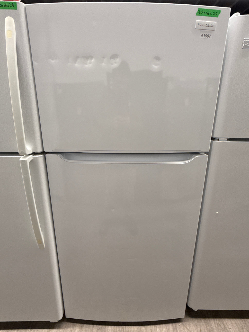 OPEN-BOX - Frigidaire 30” Top Freezer Refrigerator - FFTR2045VW9