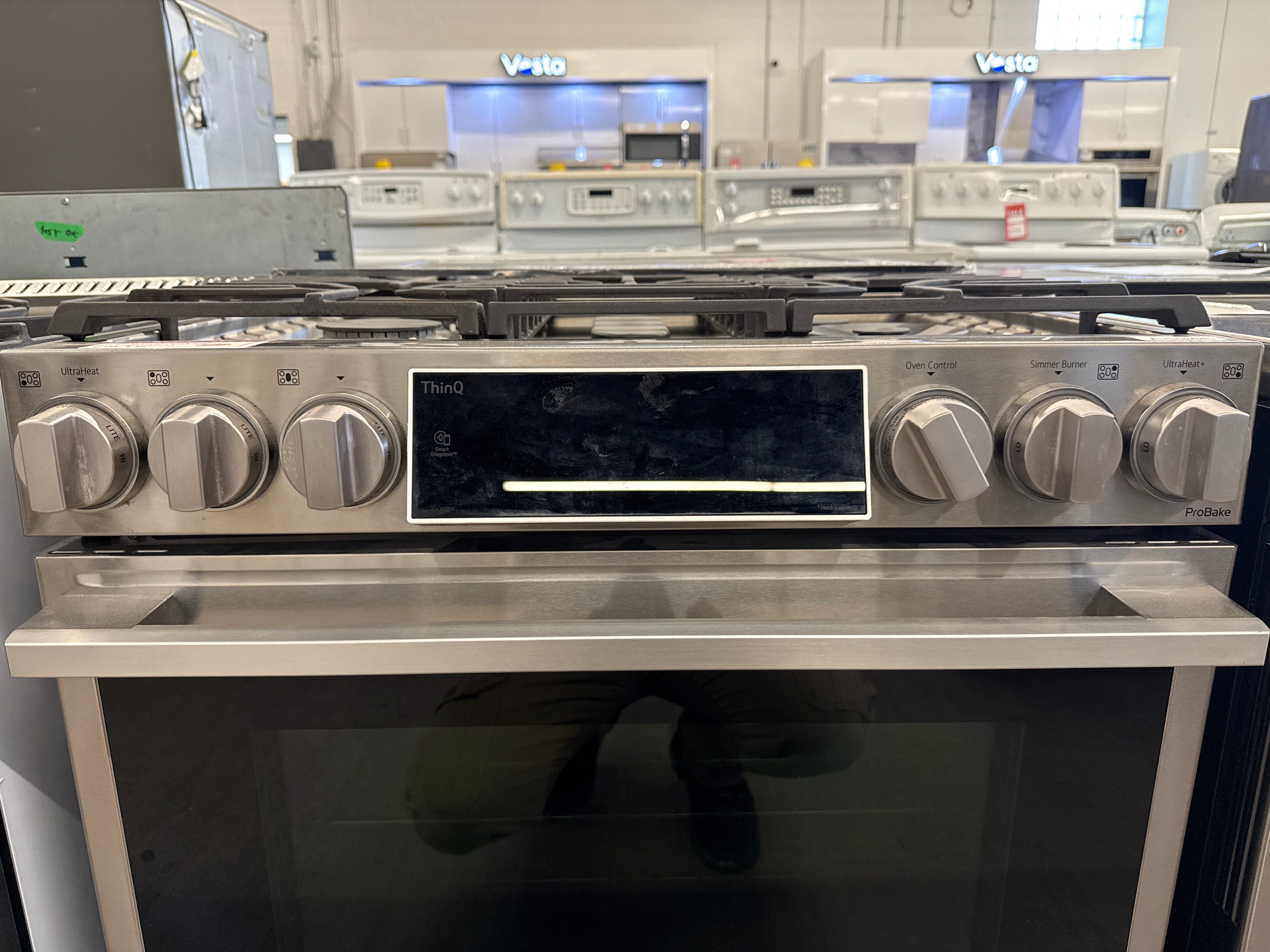 NEW - LG 30" Slide-In Gas Range - LSGS6338F/00 (1 YEAR MANUFACTURER WARRANTY)