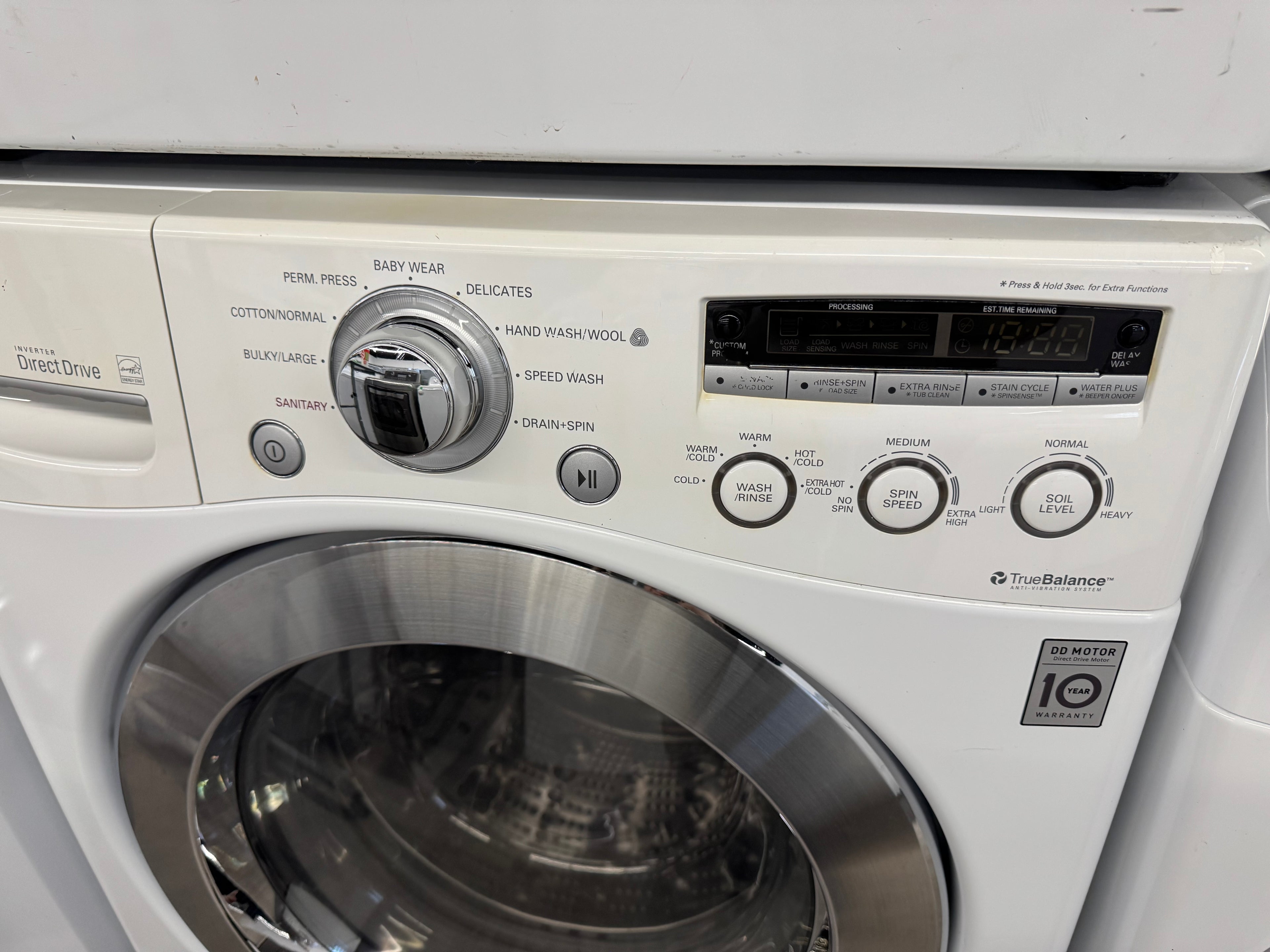LG 27” Front Load Washer & Dryer Set (WM2301HW & DLEX2501W)