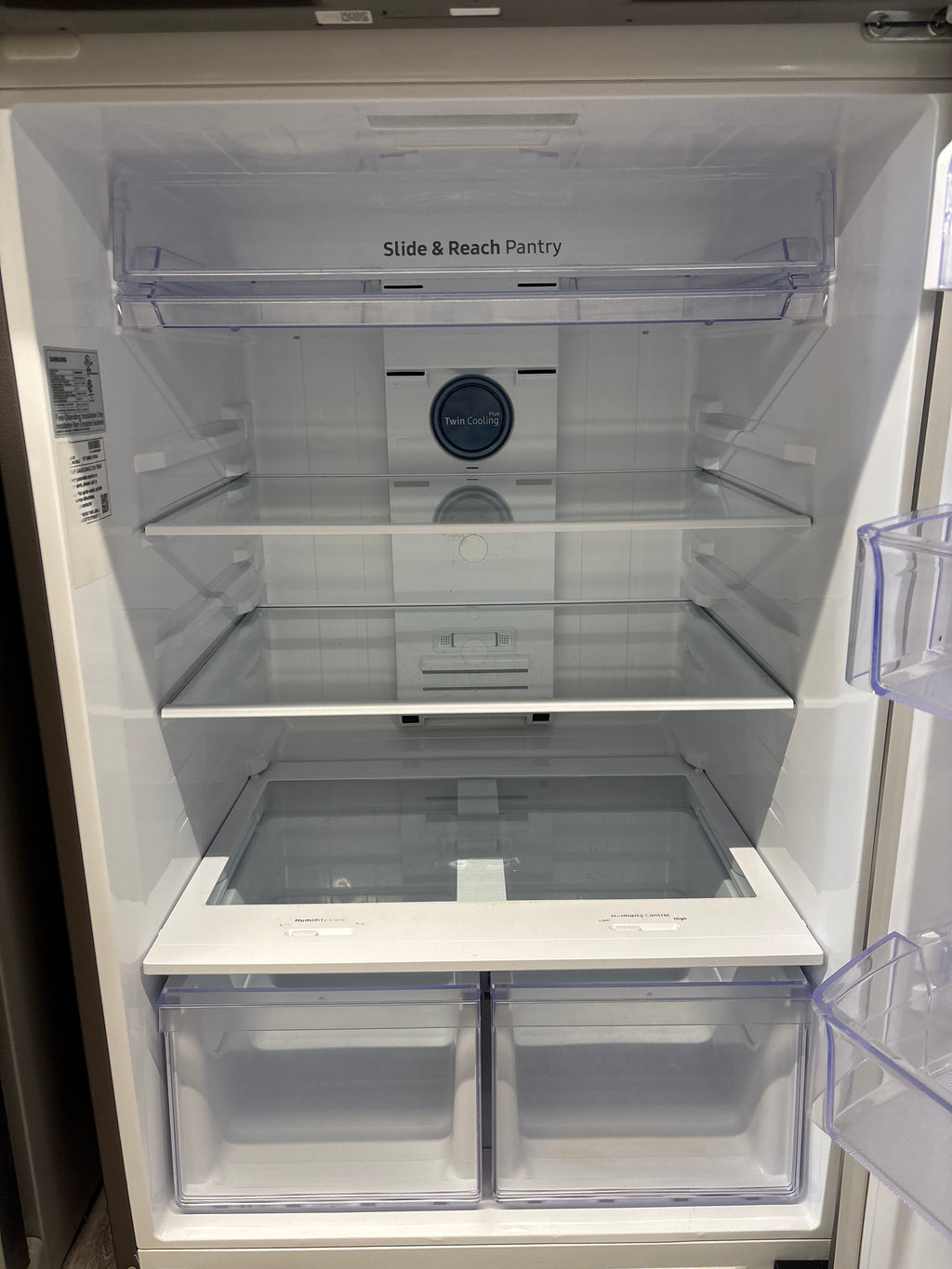 Samsung 30” Top Freezer Refrigerator - RT18M6213SR/AA