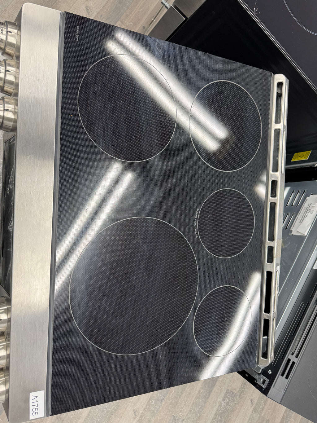 OPEN BOX - CAFÉ 30” Slide-In Induction Range - CCHS900P2M7S1