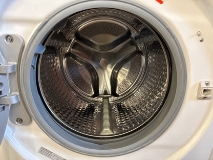 Samsung 27” Washer and Dryer Set (Washer-wf45m5100aw/a5 Dryer-dv42h5000ew/ac)