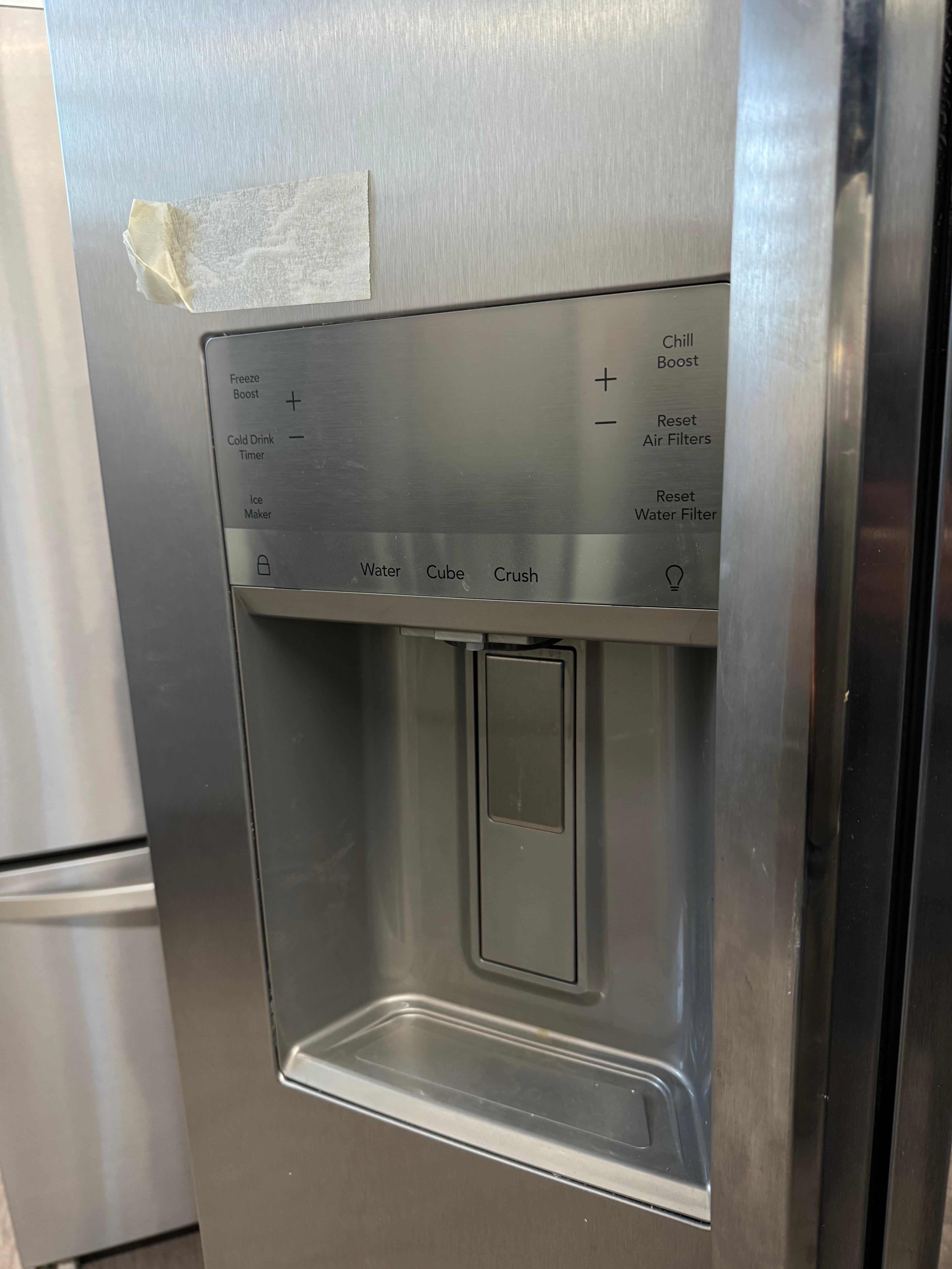 OPEN BOX - Frigidaire 33” Side by Side Fridge with Water & Ice Dispenser - GRSS2352AF8