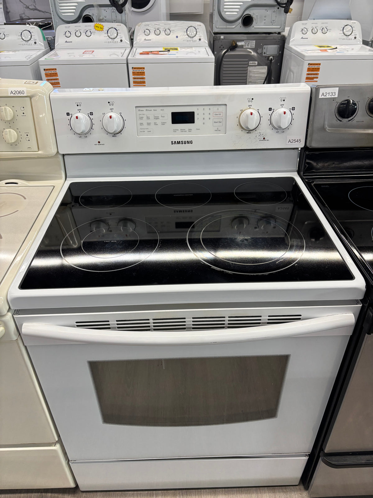 Samsung 30” Freestanding Glass Top Range - NE59J3420SW