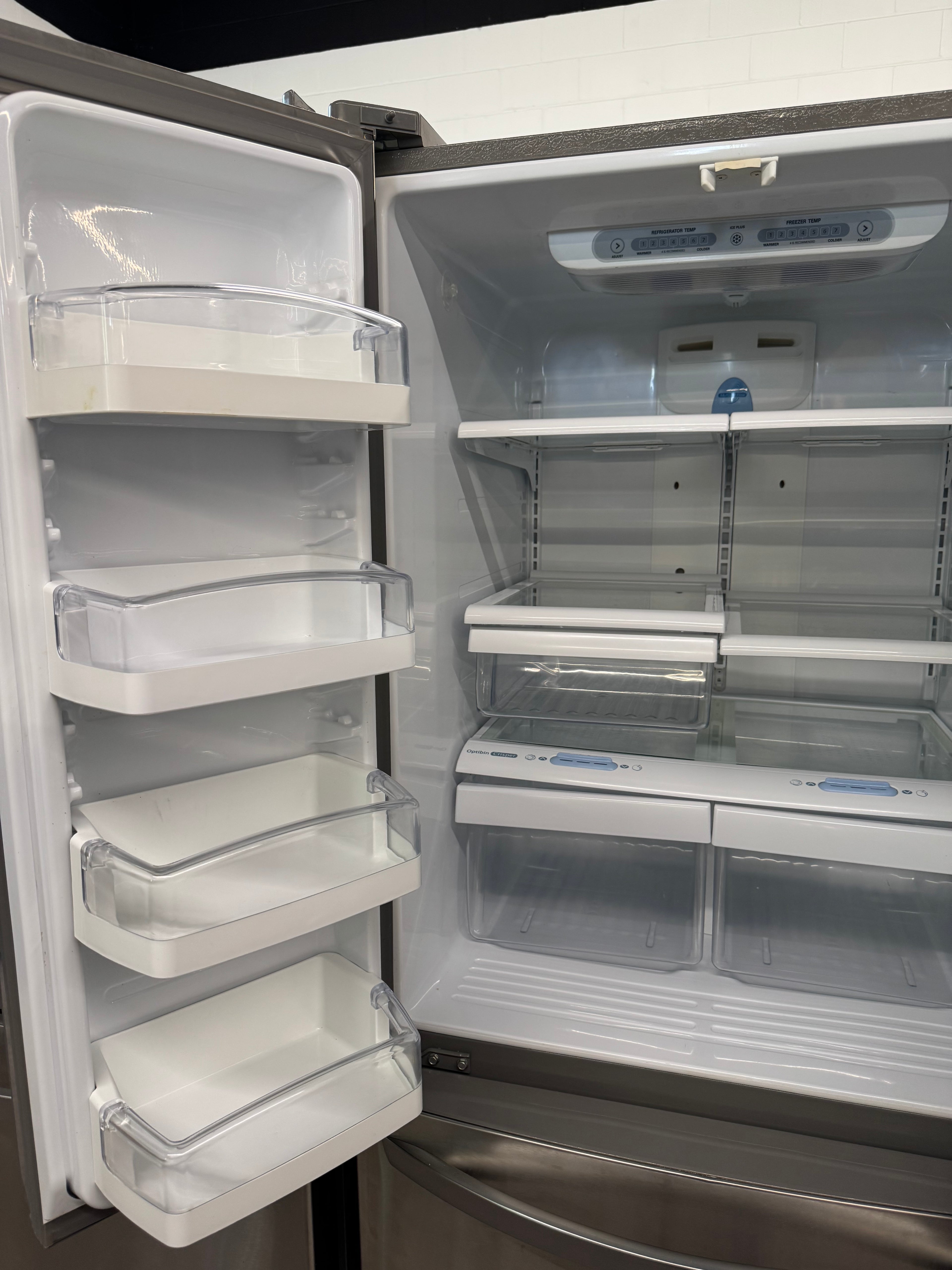LG 30” French Door Refrigerator - LFC20745ST/03