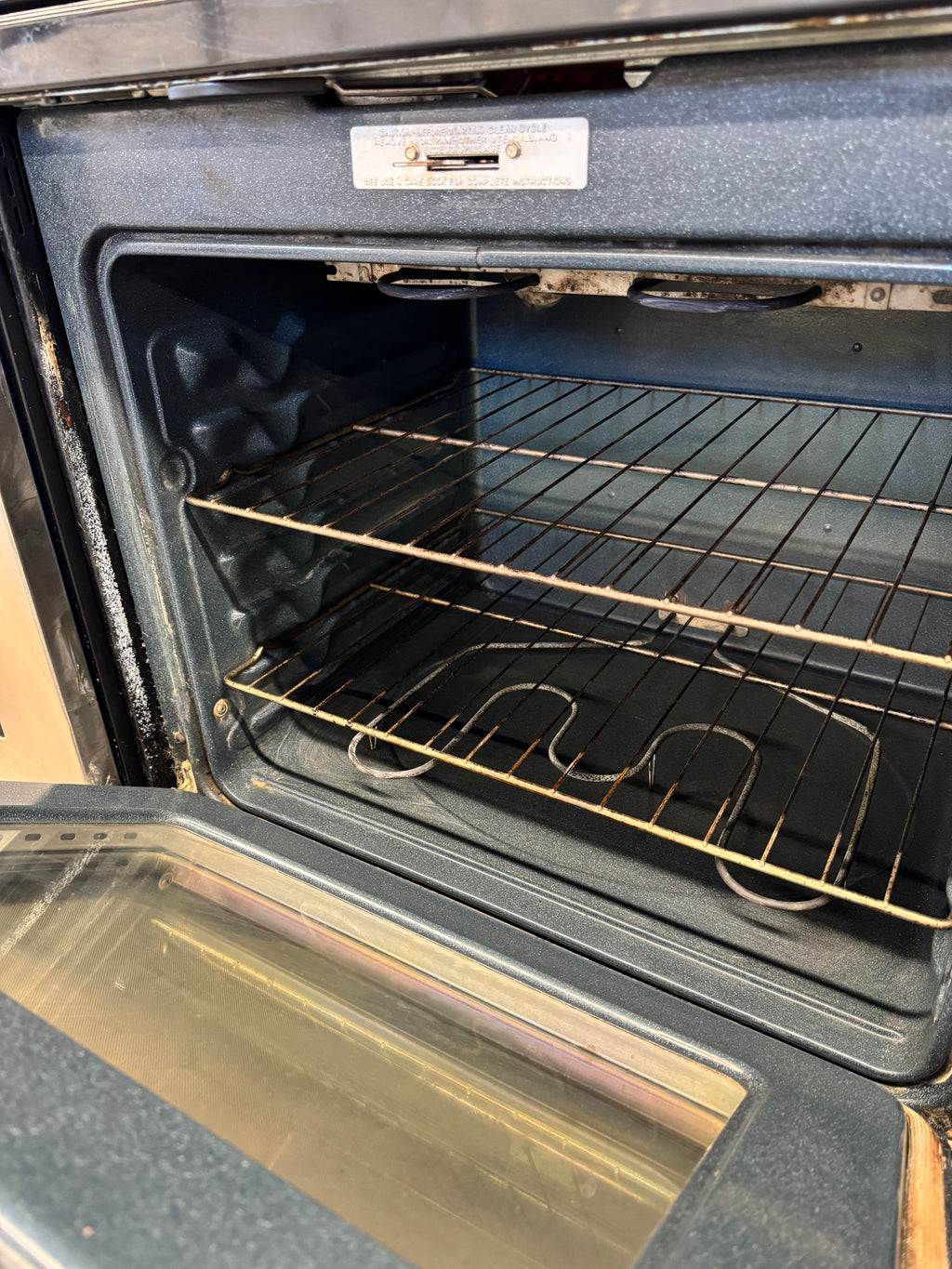 GE 30” Freestanding Glass Top Range