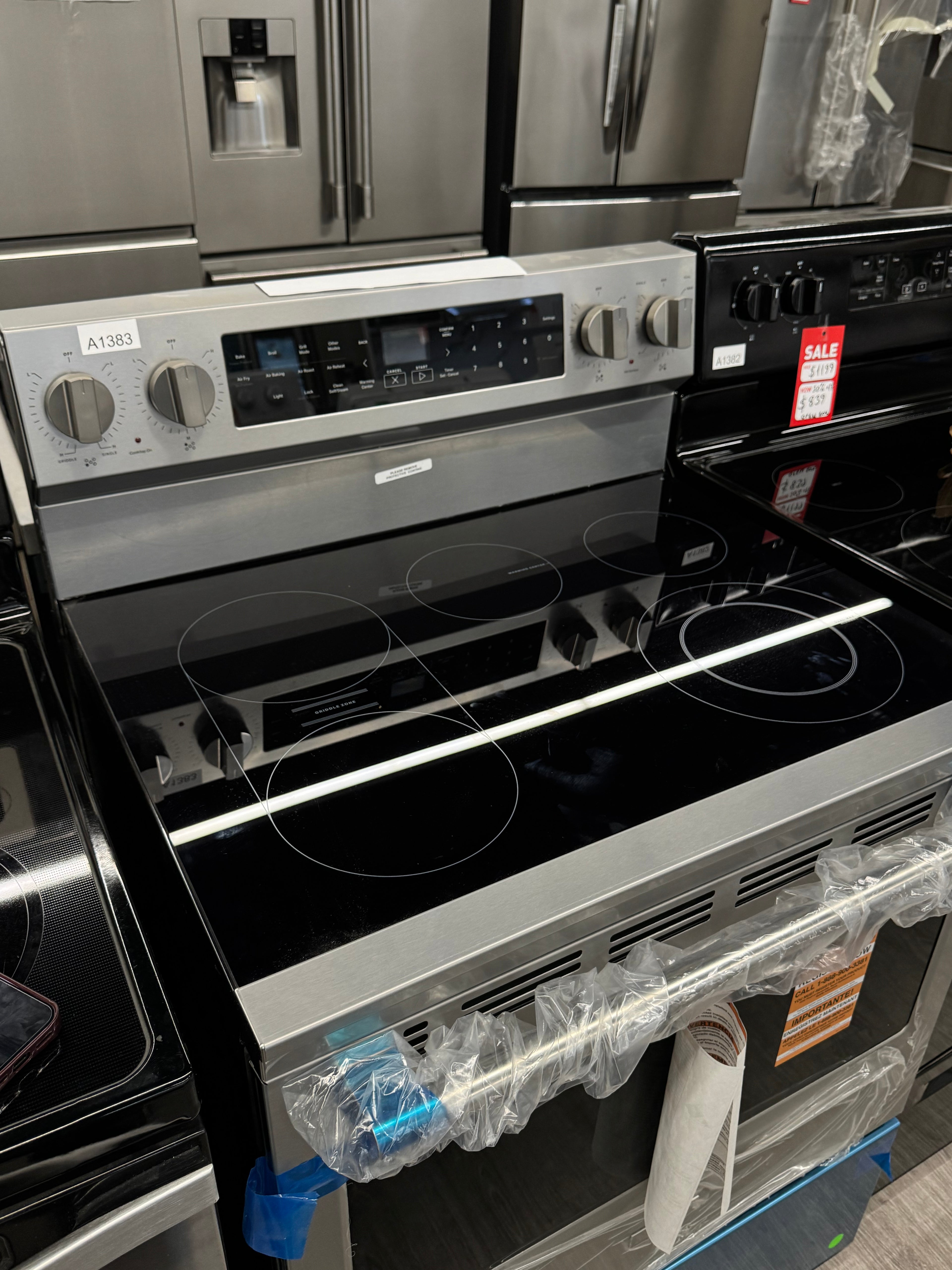 OPEN BOX - Maytag 30” Freestanding Glass Top Range - YMFE8030RZ0